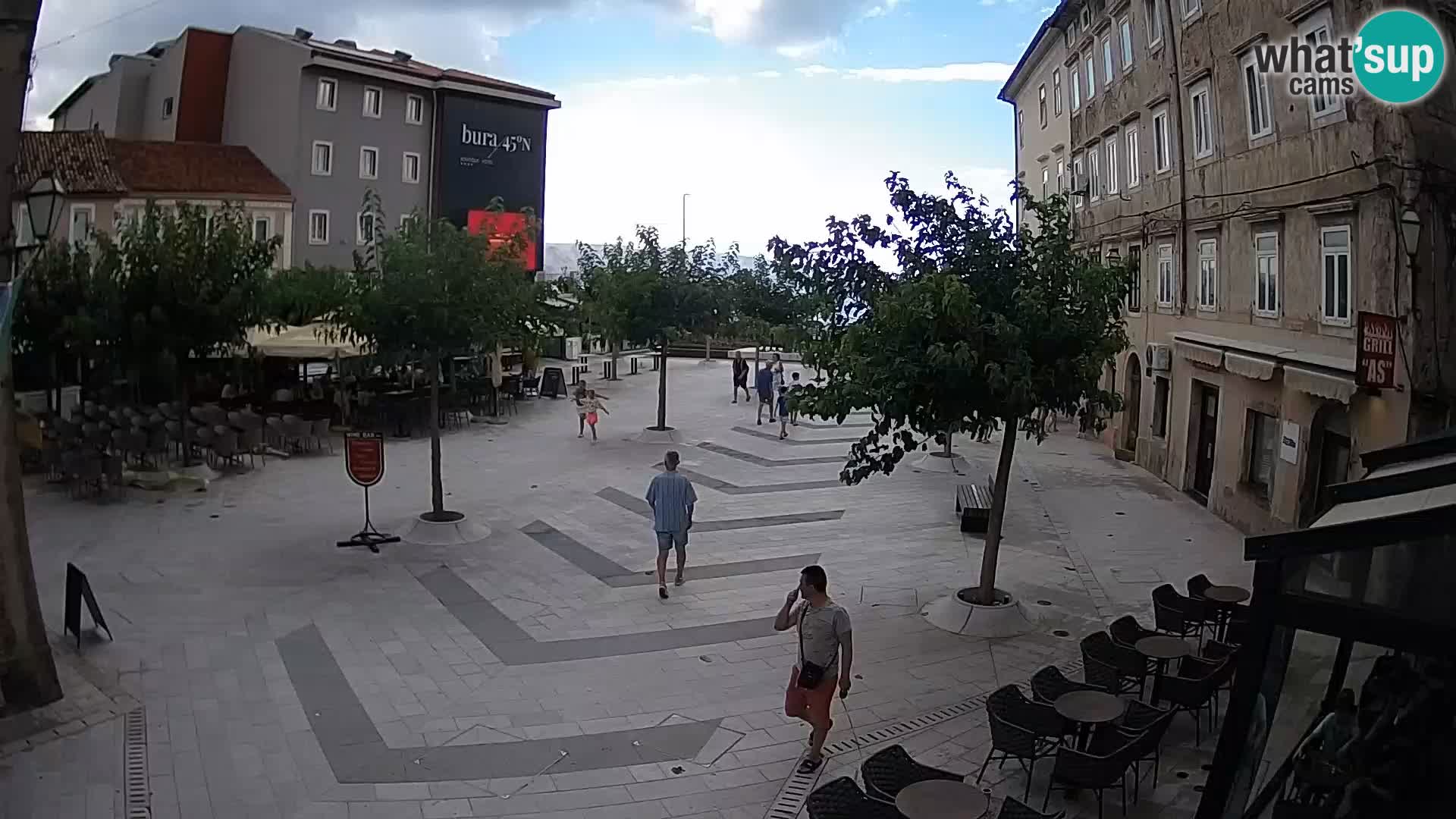 Zentrum der Stadt Senj – Pavlin platz – Live Cam Dalmatia
