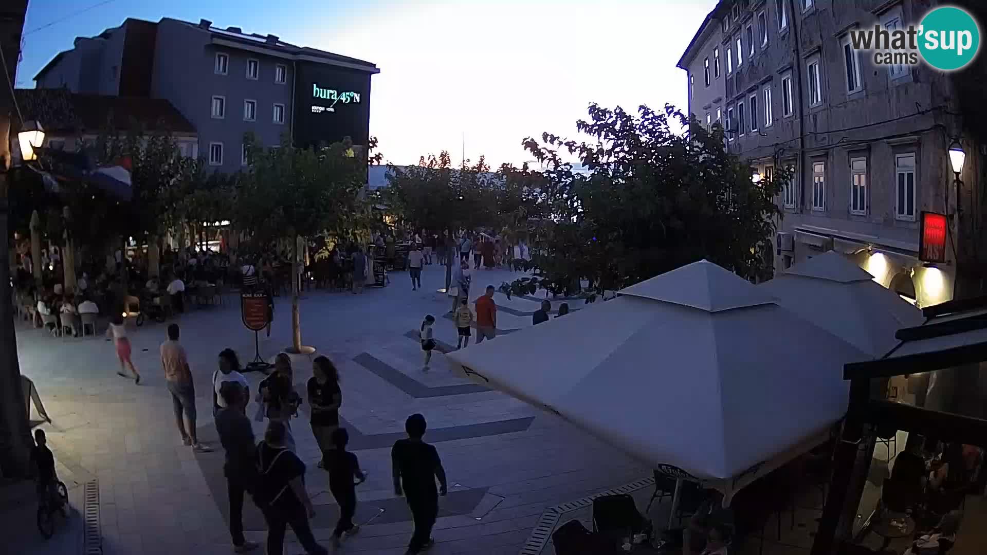 Centro de la ciudad de Senj – plaza Pavlin – Live Cam Dalmacia