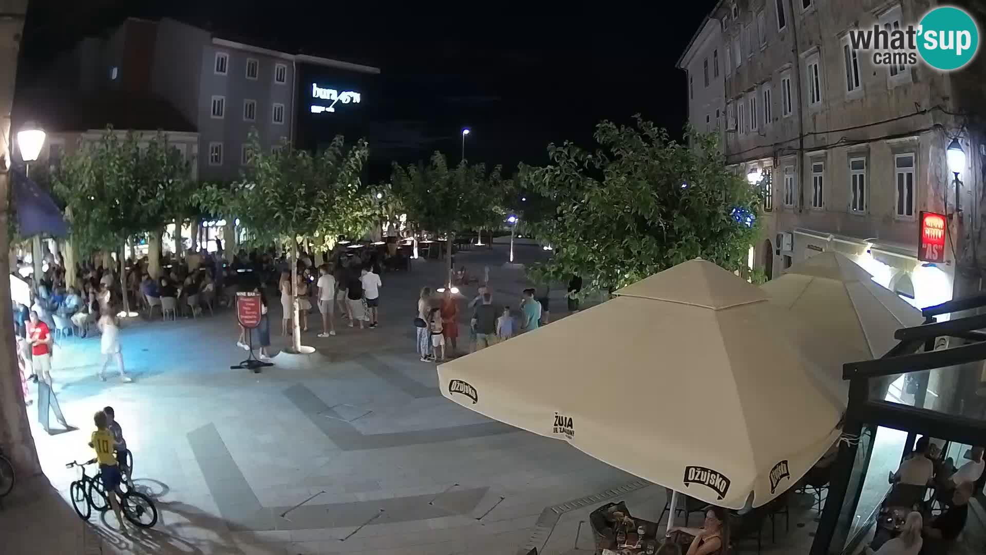 Center mesta Senj – Pavlinski trg – spletne kamere Dalmacija