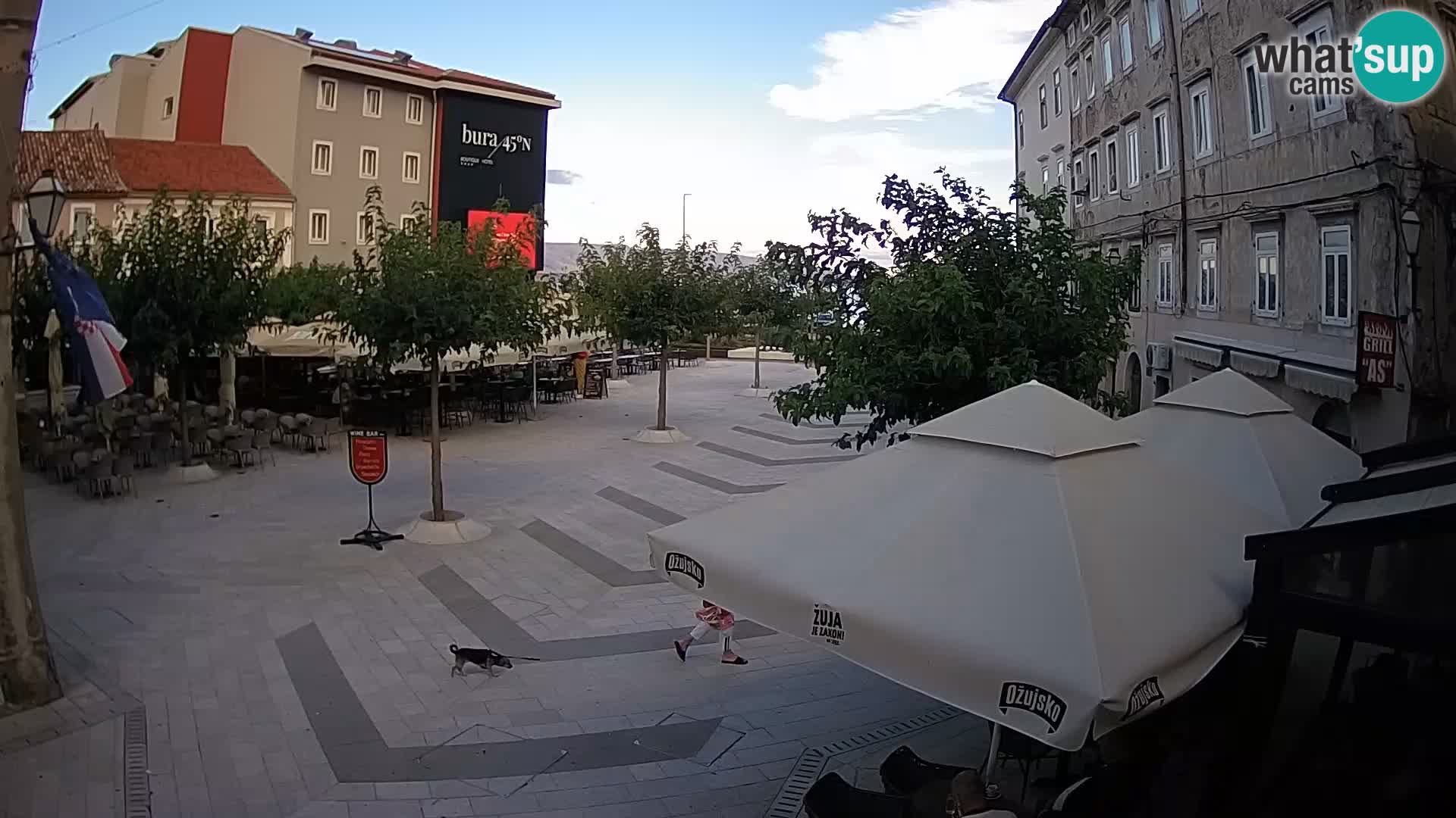 Zentrum der Stadt Senj – Pavlin platz – Live Cam Dalmatia