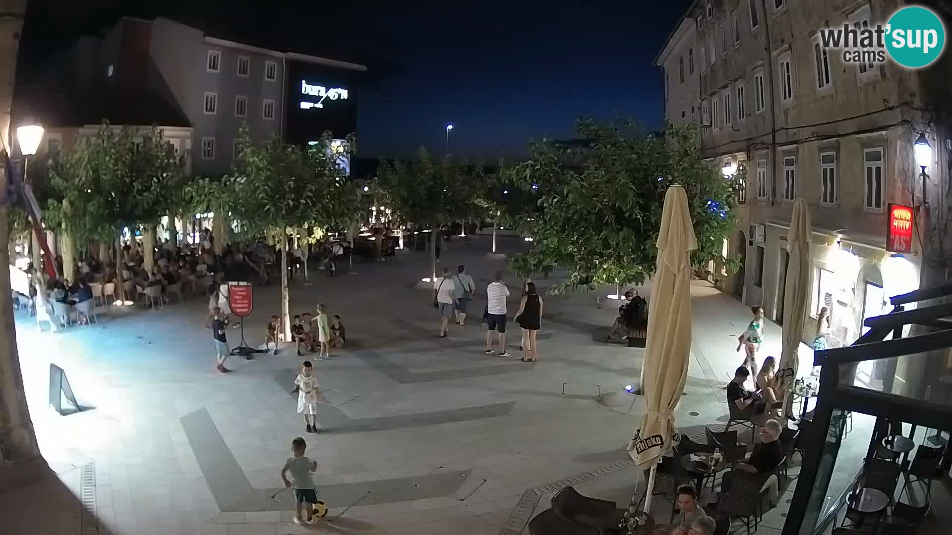 Zentrum der Stadt Senj – Pavlin platz – Live Cam Dalmatia
