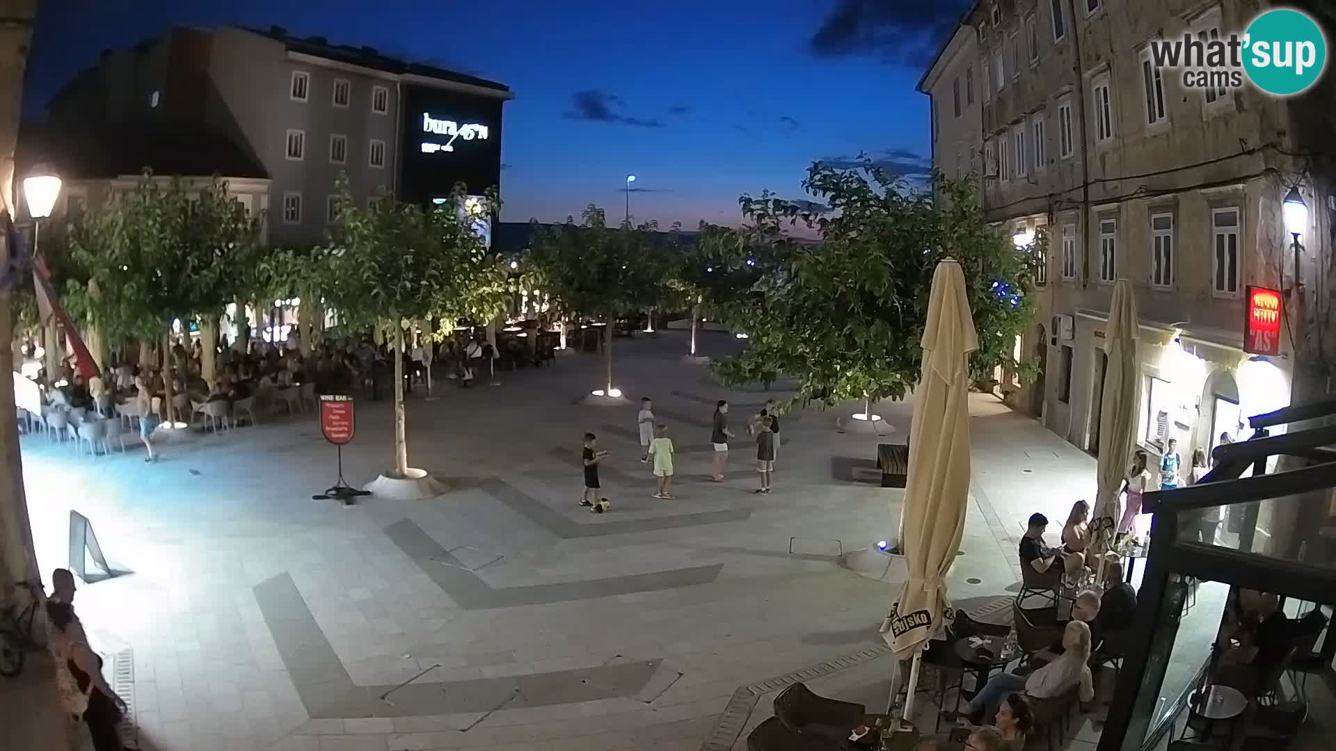 Zentrum der Stadt Senj – Pavlin platz – Live Cam Dalmatia