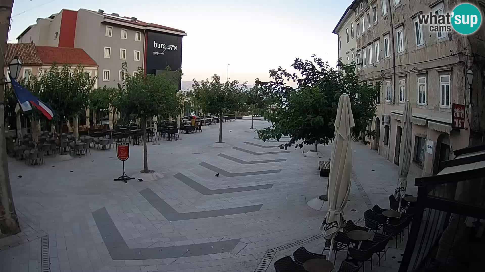 Center mesta Senj – Pavlinski trg – spletne kamere Dalmacija