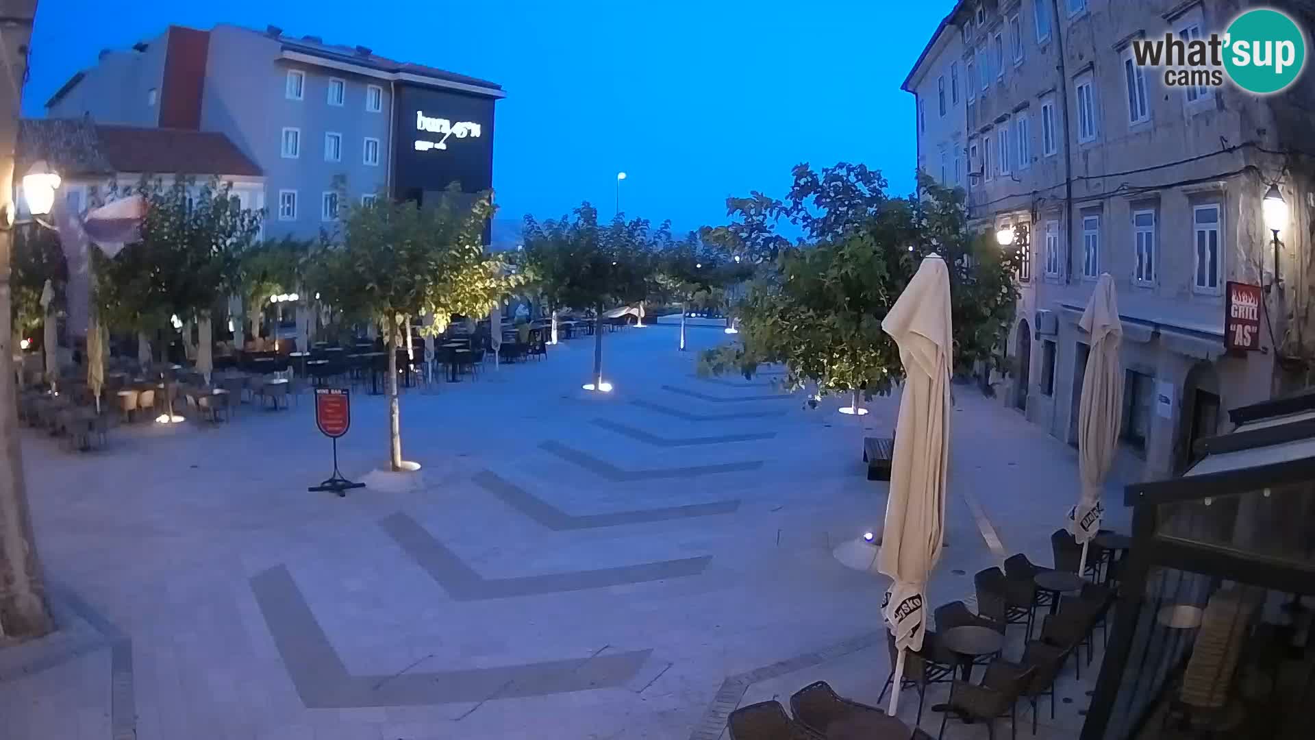 Centro de la ciudad de Senj – plaza Pavlin – Live Cam Dalmacia