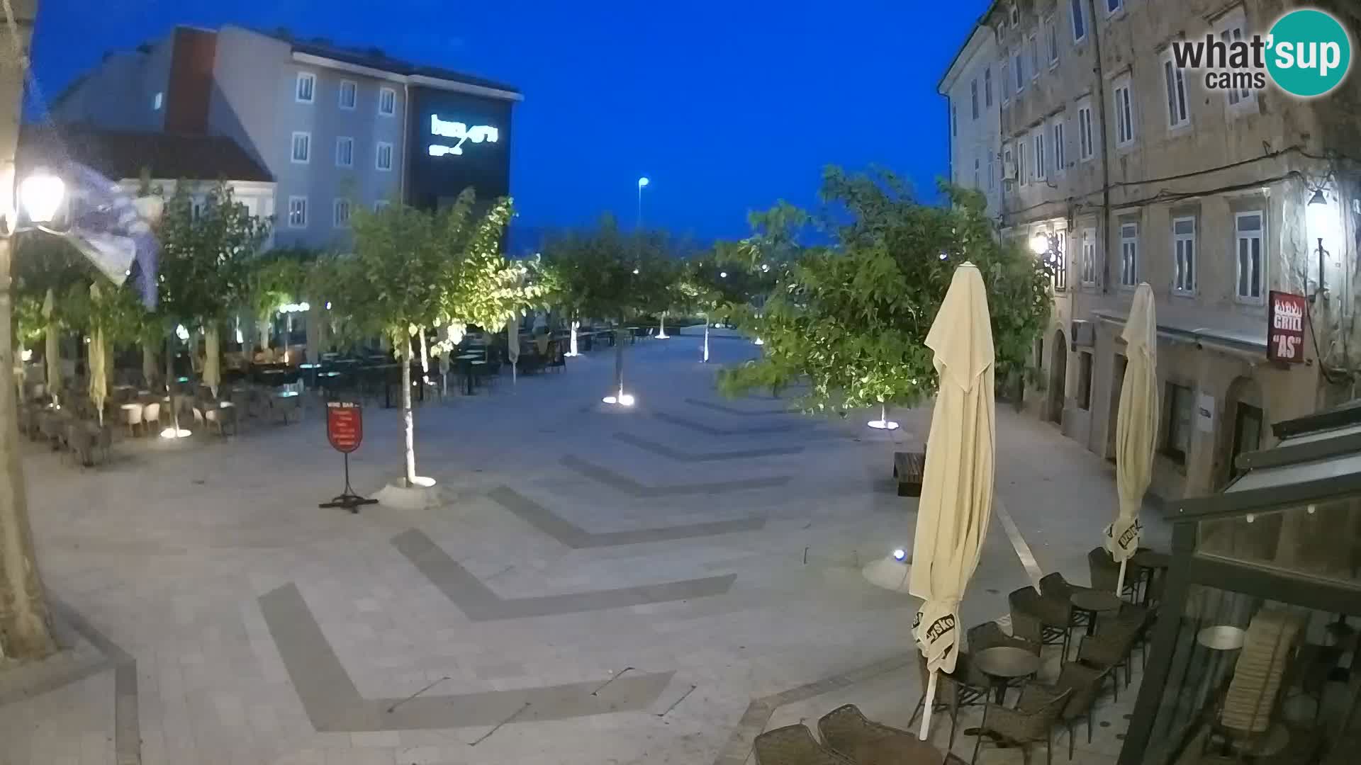 Zentrum der Stadt Senj – Pavlin platz – Live Cam Dalmatia