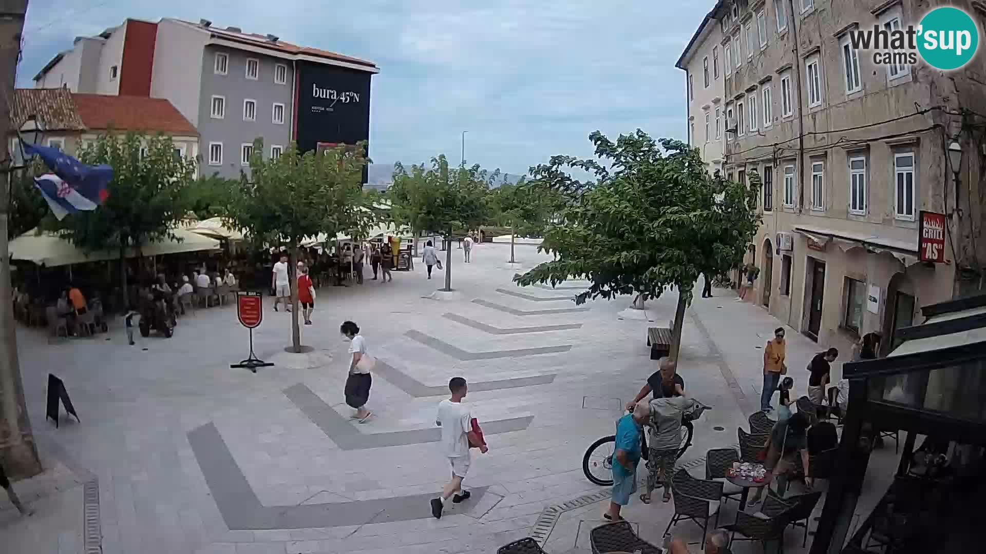 Zentrum der Stadt Senj – Pavlin platz – Live Cam Dalmatia