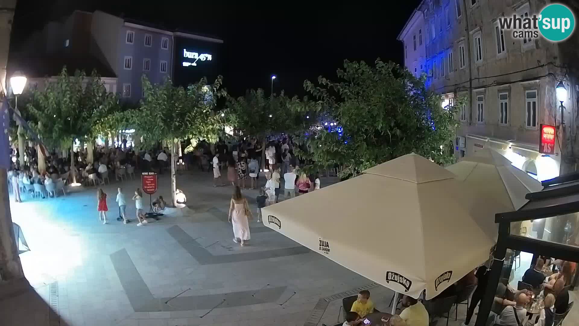 Centar grada Senja – Pavlinski trg – web kamere Dalmacija