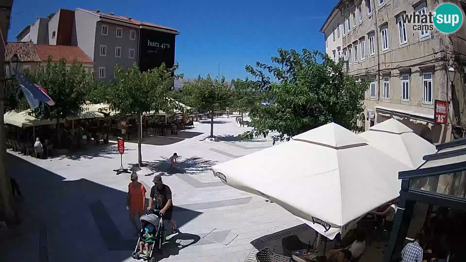 Zentrum der Stadt Senj – Pavlin platz – Live Cam Dalmatia
