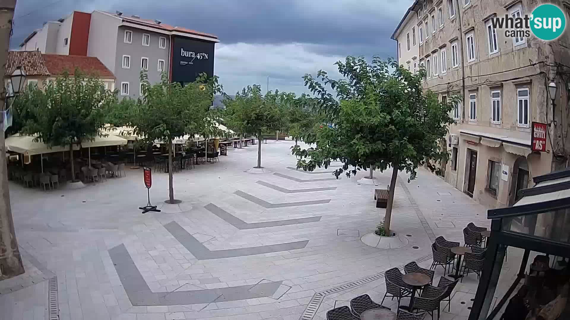 Zentrum der Stadt Senj – Pavlin platz – Live Cam Dalmatia