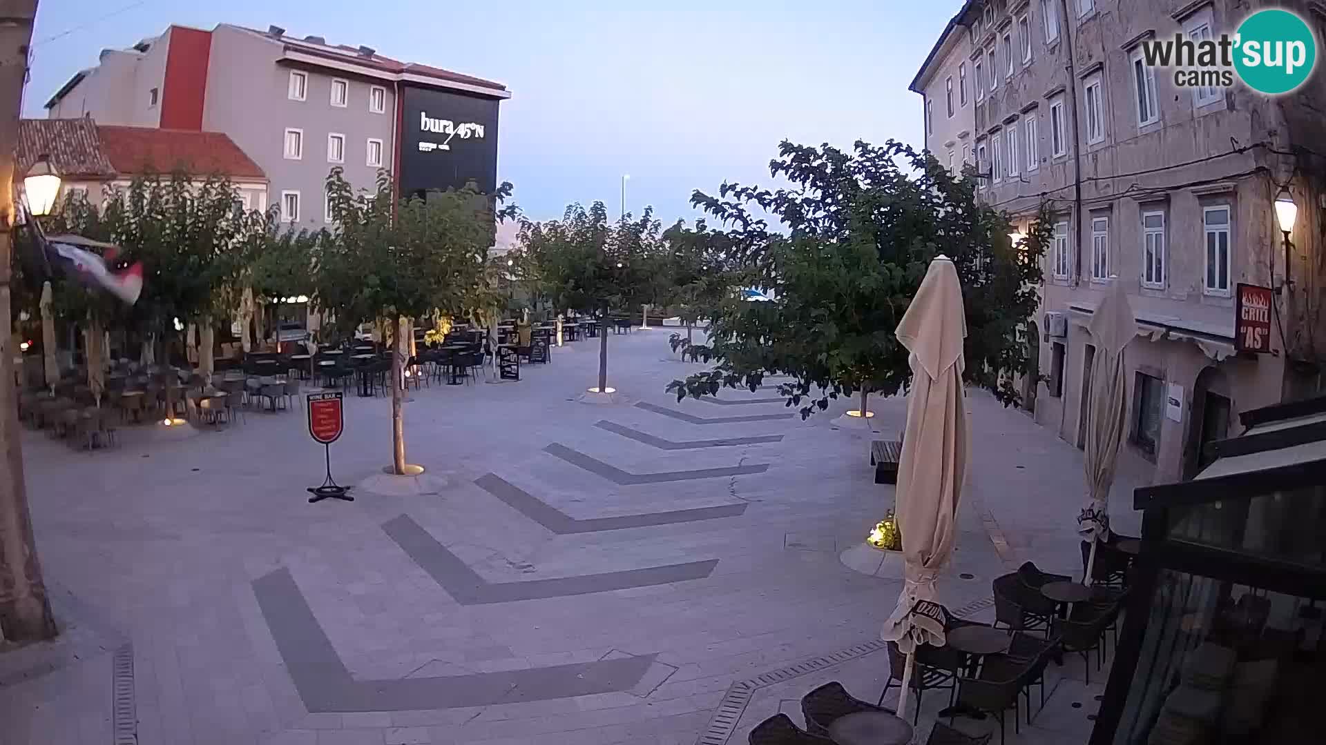 Centro de la ciudad de Senj – plaza Pavlin – Live Cam Dalmacia