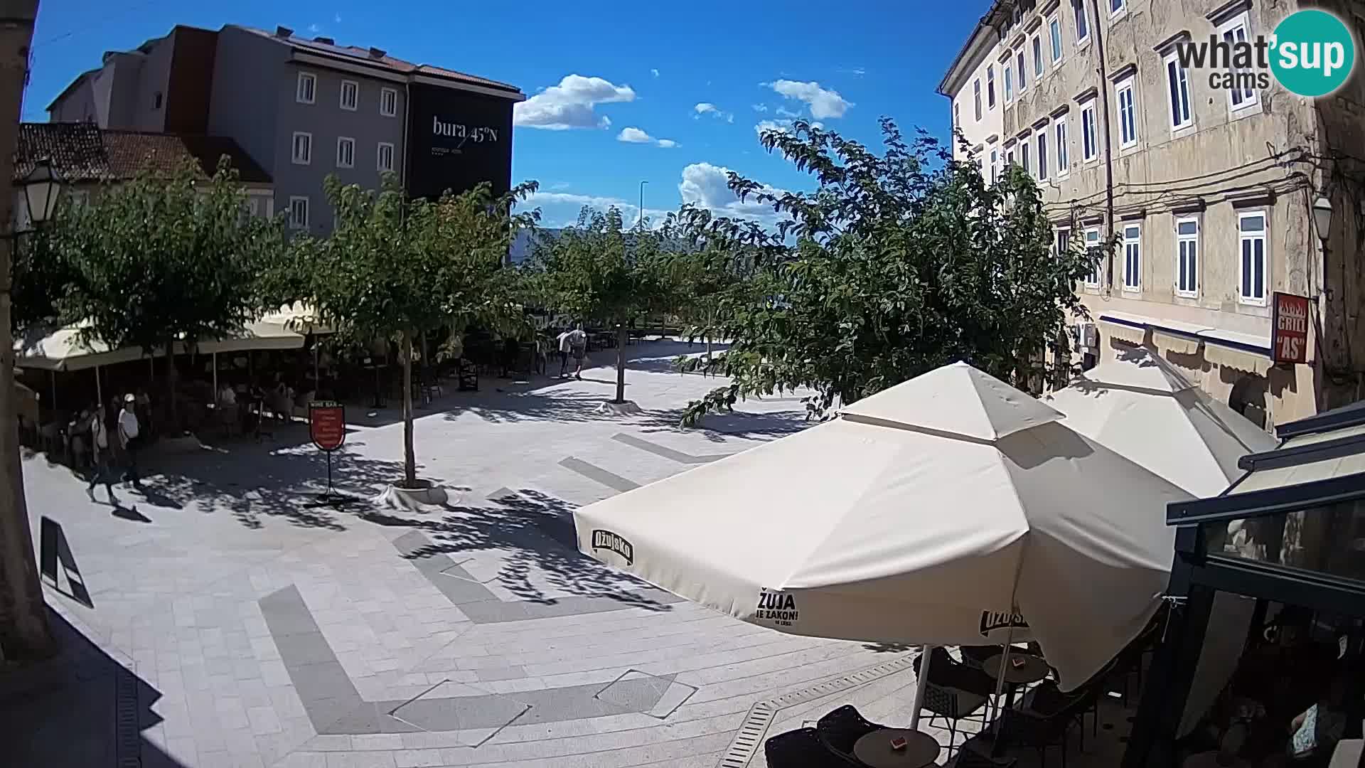 Center mesta Senj – Pavlinski trg – spletne kamere Dalmacija