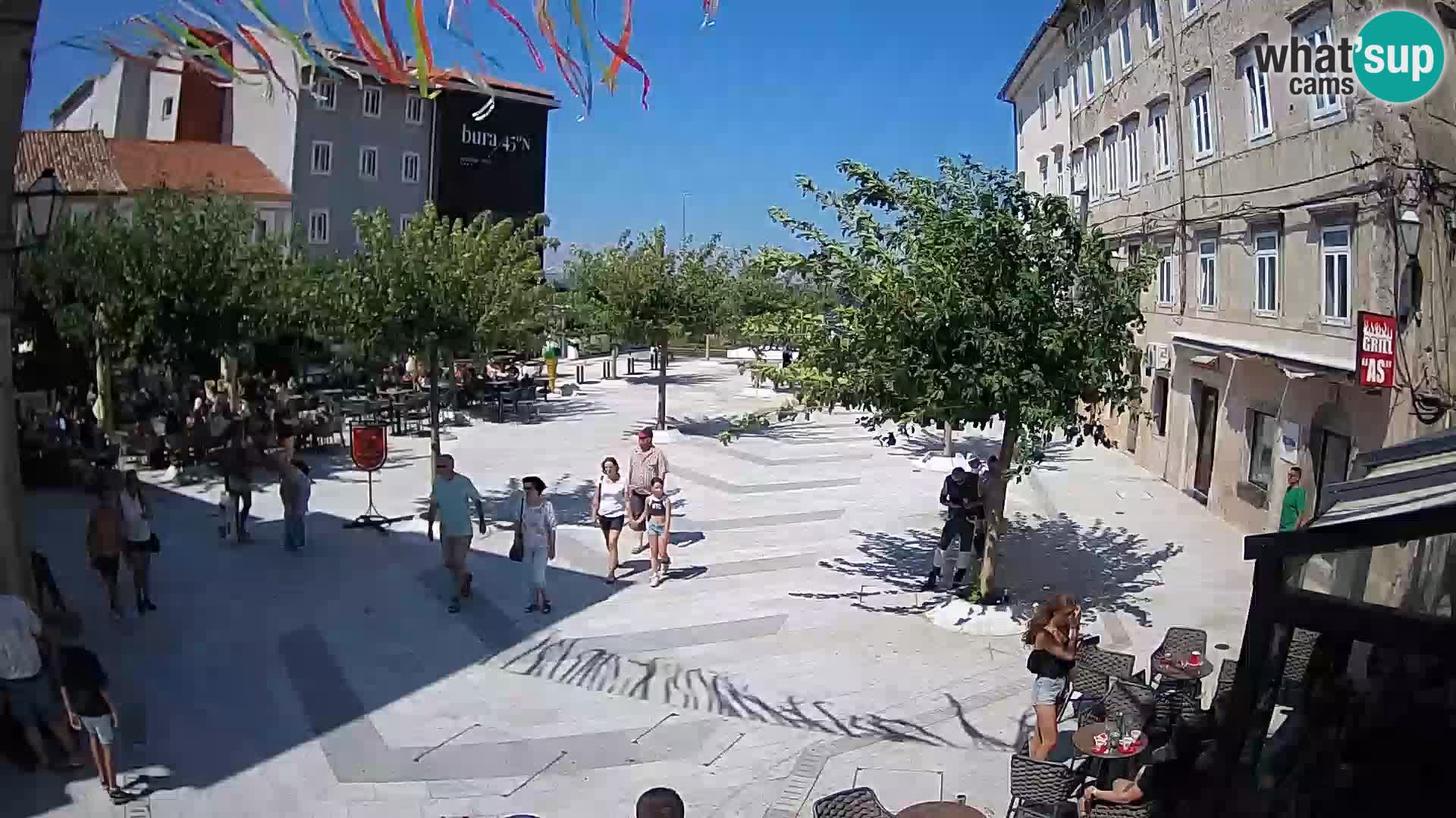 Center mesta Senj – Pavlinski trg – spletne kamere Dalmacija