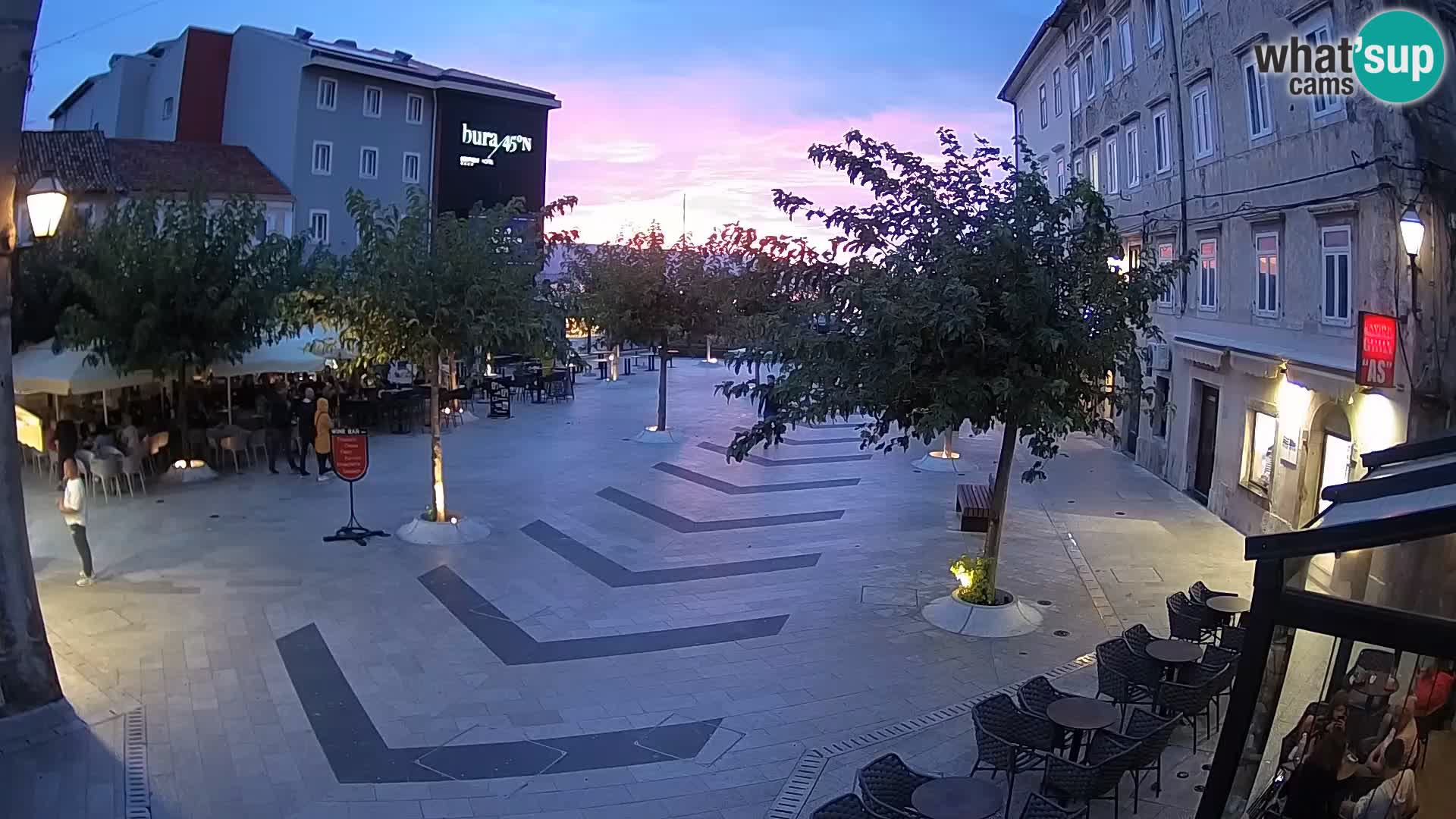 Center mesta Senj – Pavlinski trg – spletne kamere Dalmacija