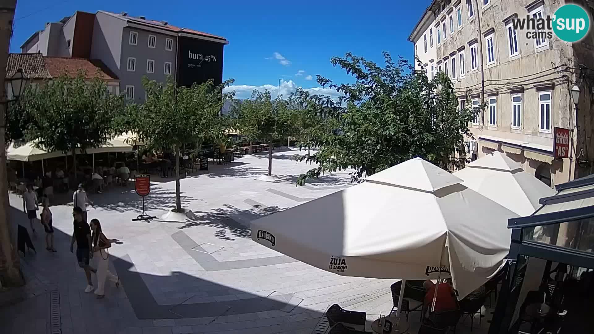 Zentrum der Stadt Senj – Pavlin platz – Live Cam Dalmatia