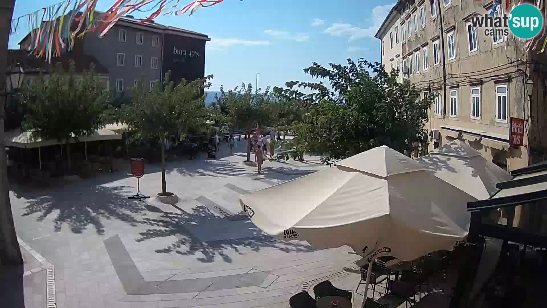 Zentrum der Stadt Senj – Pavlin platz – Live Cam Dalmatia