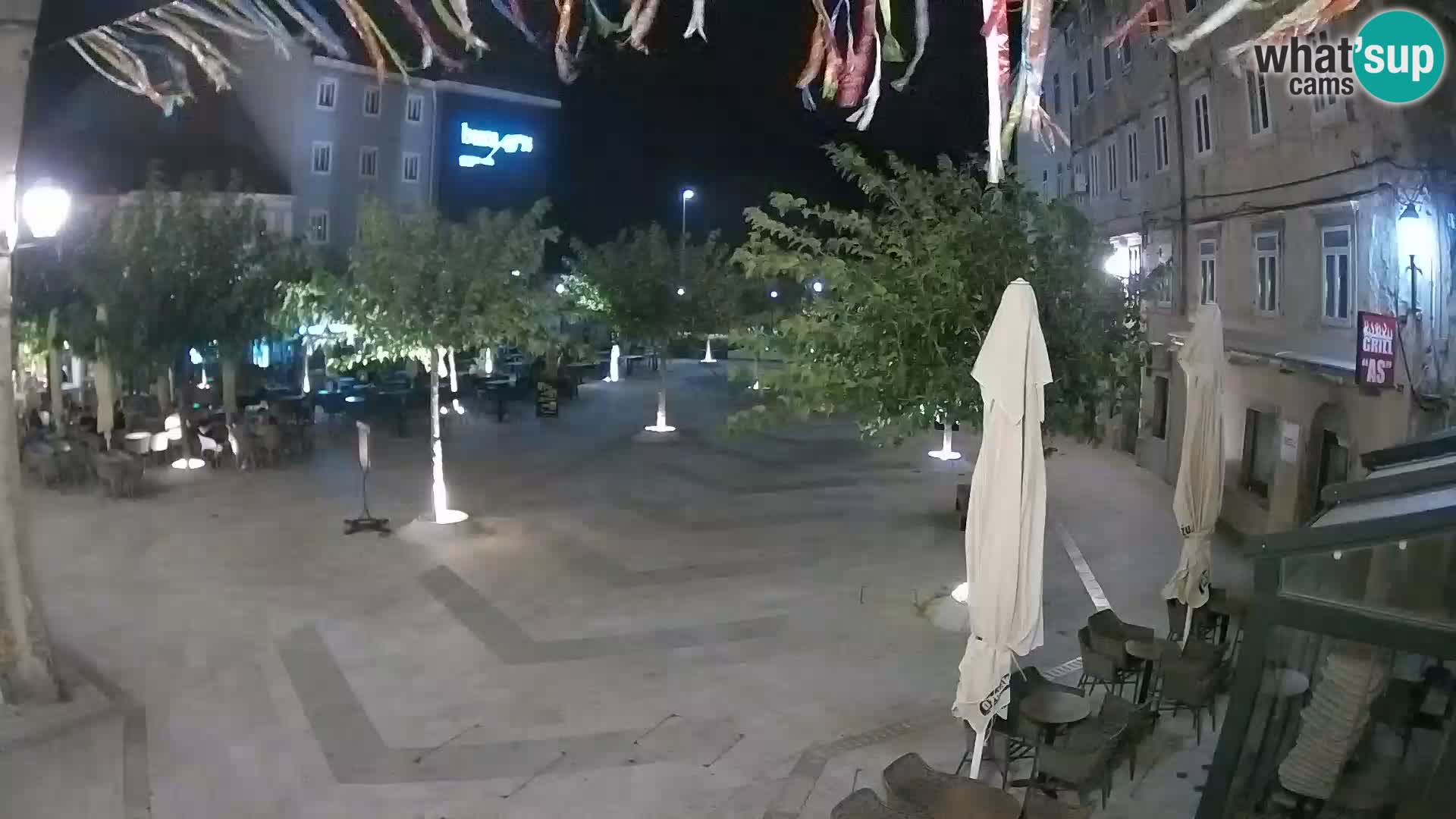 Zentrum der Stadt Senj – Pavlin platz – Live Cam Dalmatia