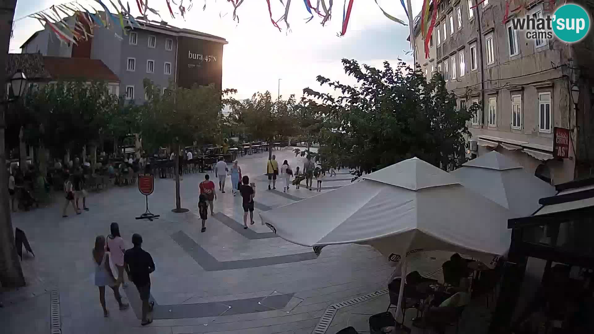 Center mesta Senj – Pavlinski trg – spletne kamere Dalmacija