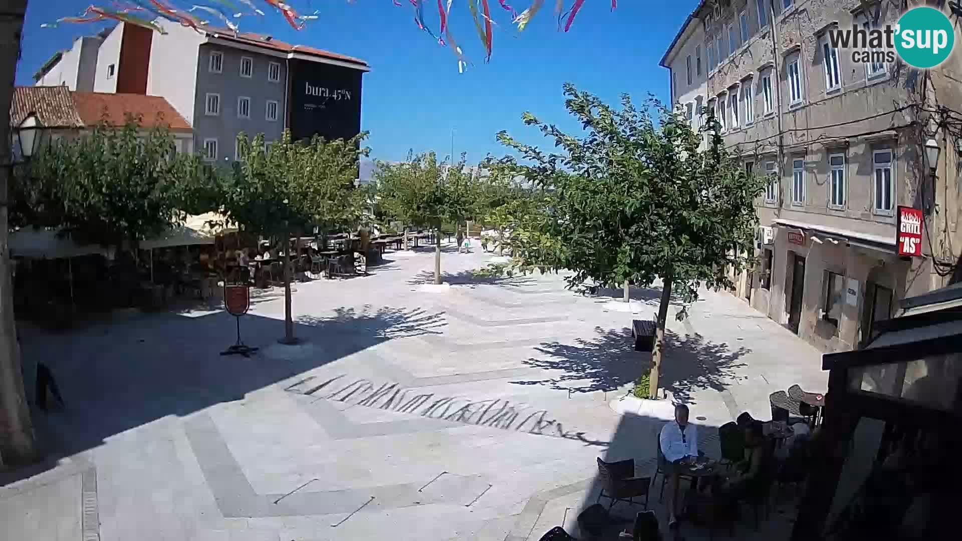 Center mesta Senj – Pavlinski trg – spletne kamere Dalmacija