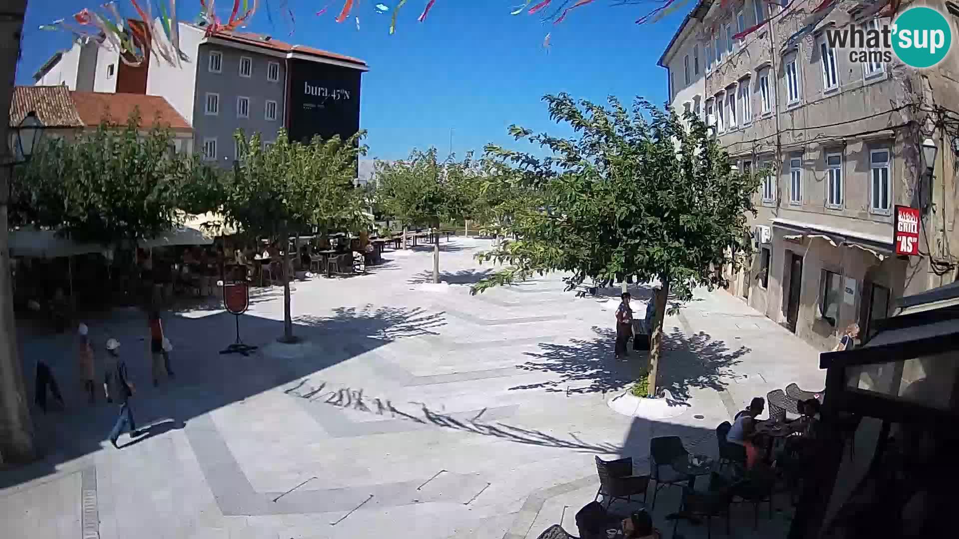 Center mesta Senj – Pavlinski trg – spletne kamere Dalmacija