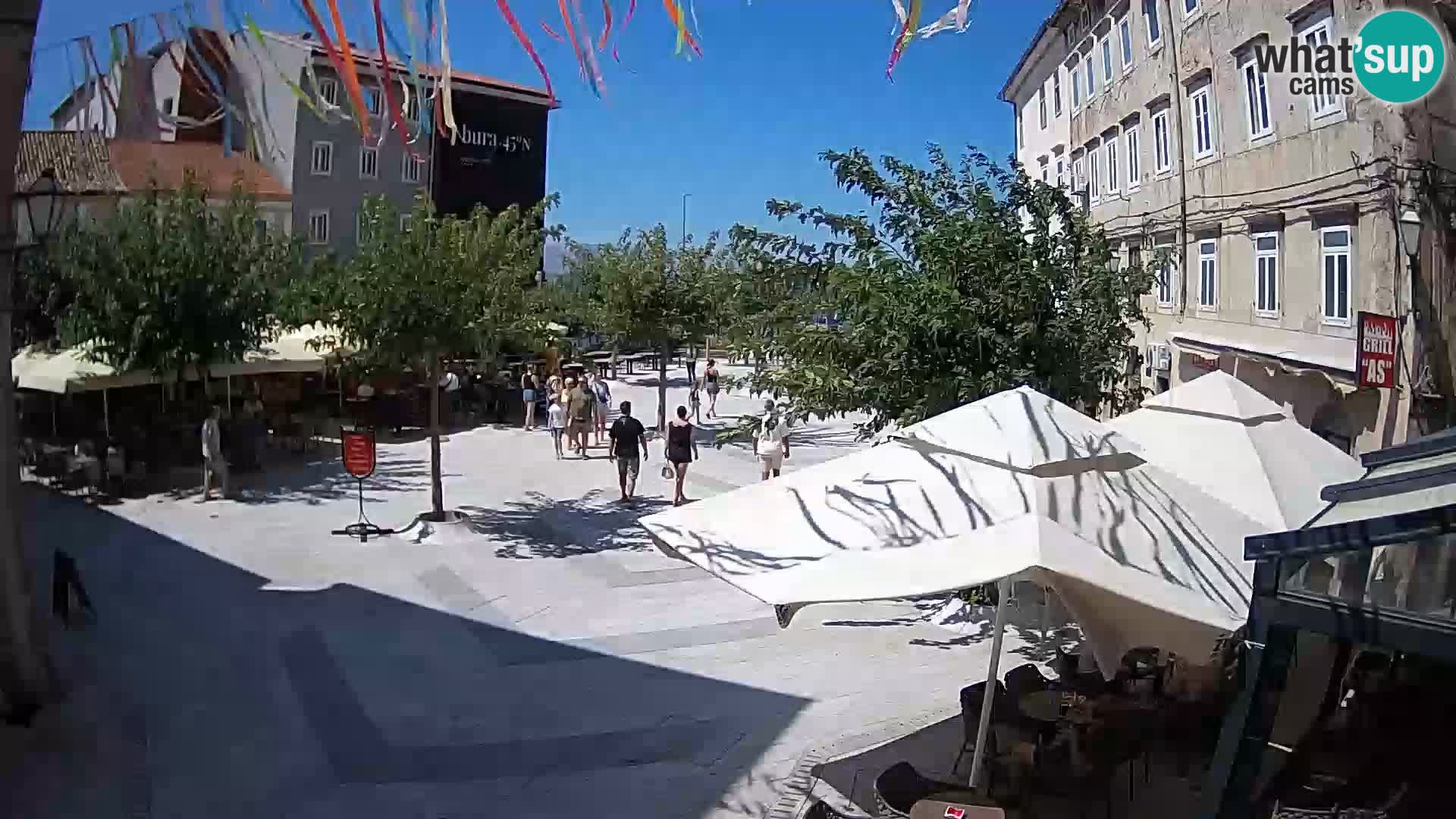 Center mesta Senj – Pavlinski trg – spletne kamere Dalmacija