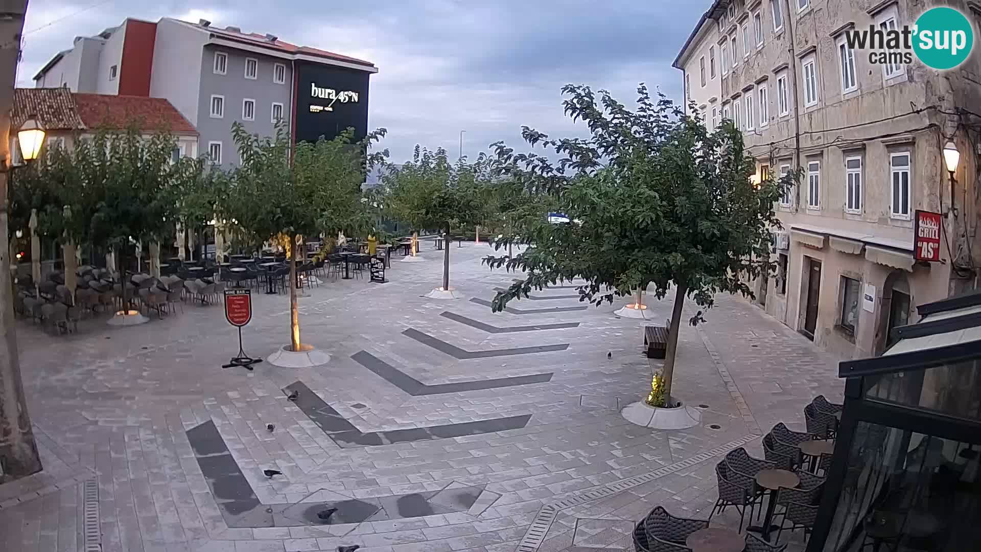 Center mesta Senj – Pavlinski trg – spletne kamere Dalmacija
