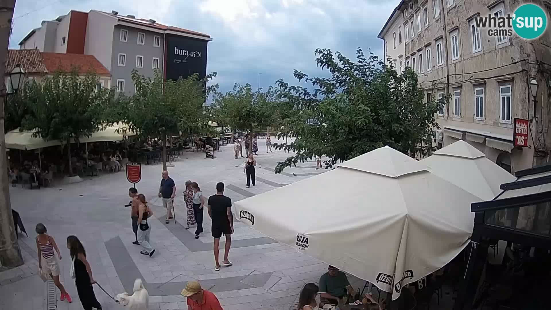 Zentrum der Stadt Senj – Pavlin platz – Live Cam Dalmatia