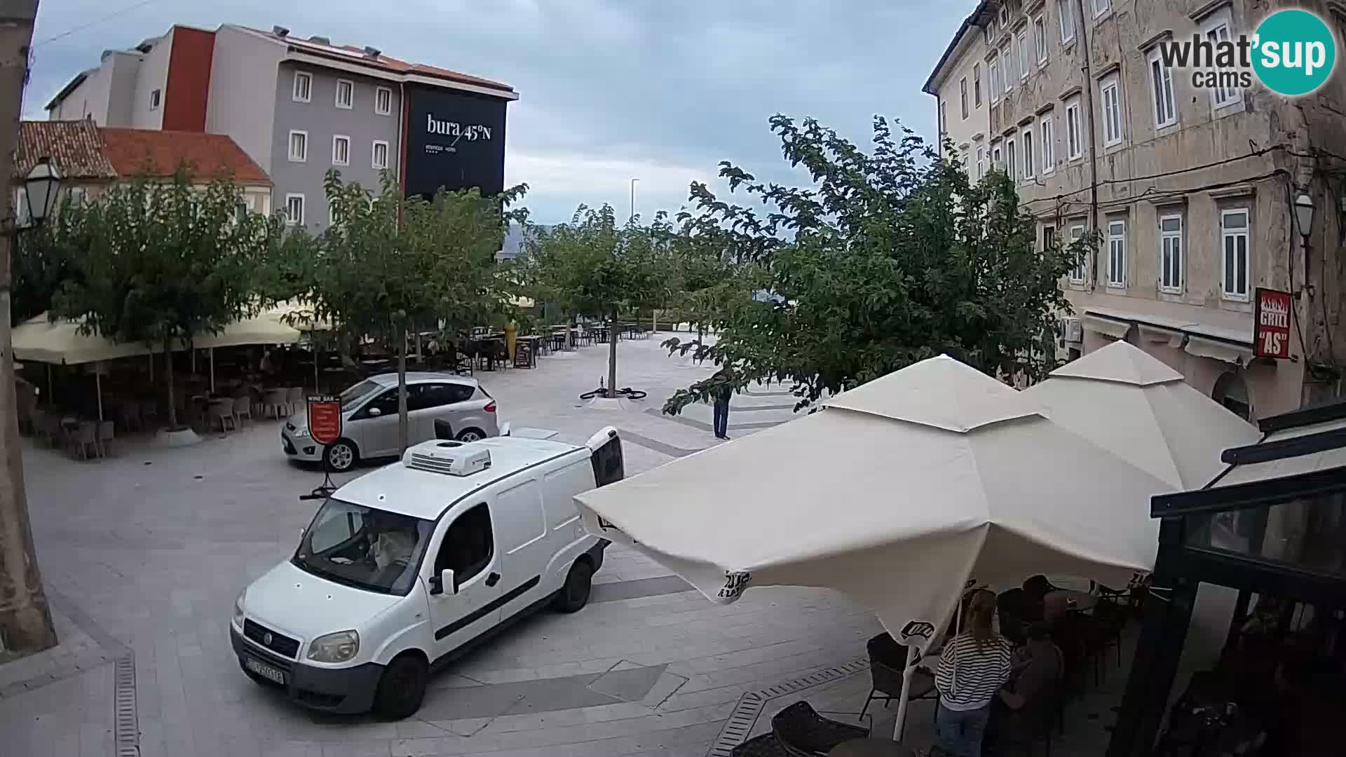Centro de la ciudad de Senj – plaza Pavlin – Live Cam Dalmacia