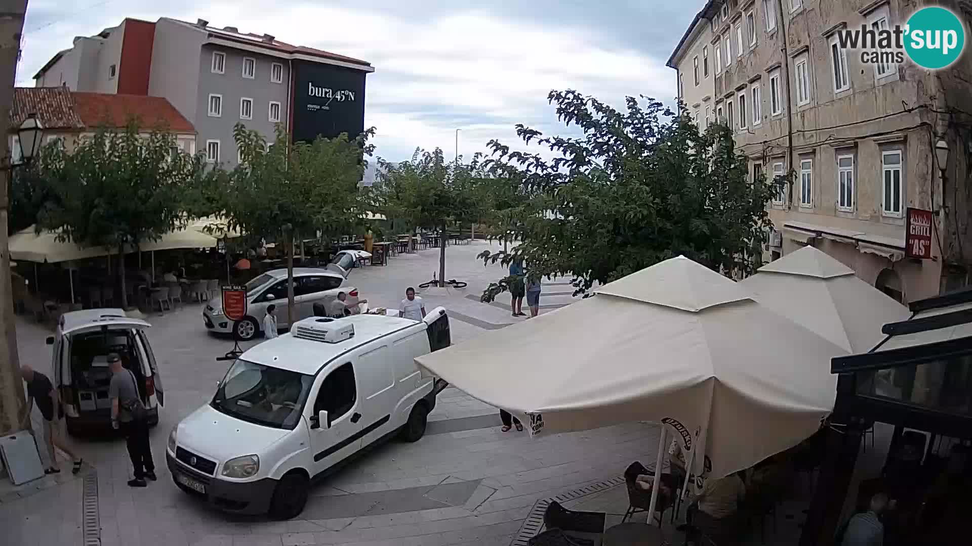 Zentrum der Stadt Senj – Pavlin platz – Live Cam Dalmatia