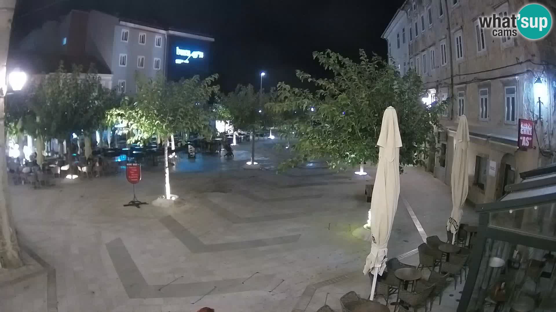 Zentrum der Stadt Senj – Pavlin platz – Live Cam Dalmatia