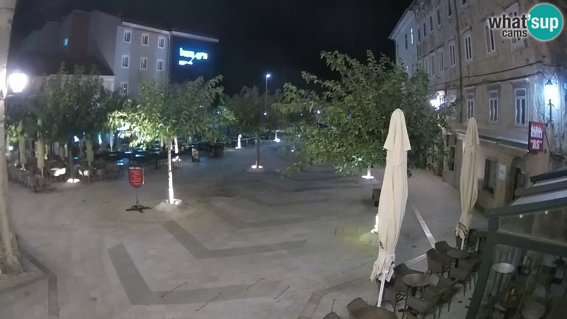 Center mesta Senj – Pavlinski trg – spletne kamere Dalmacija