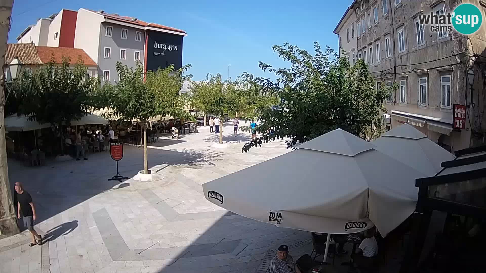 Centro de la ciudad de Senj – plaza Pavlin – Live Cam Dalmacia