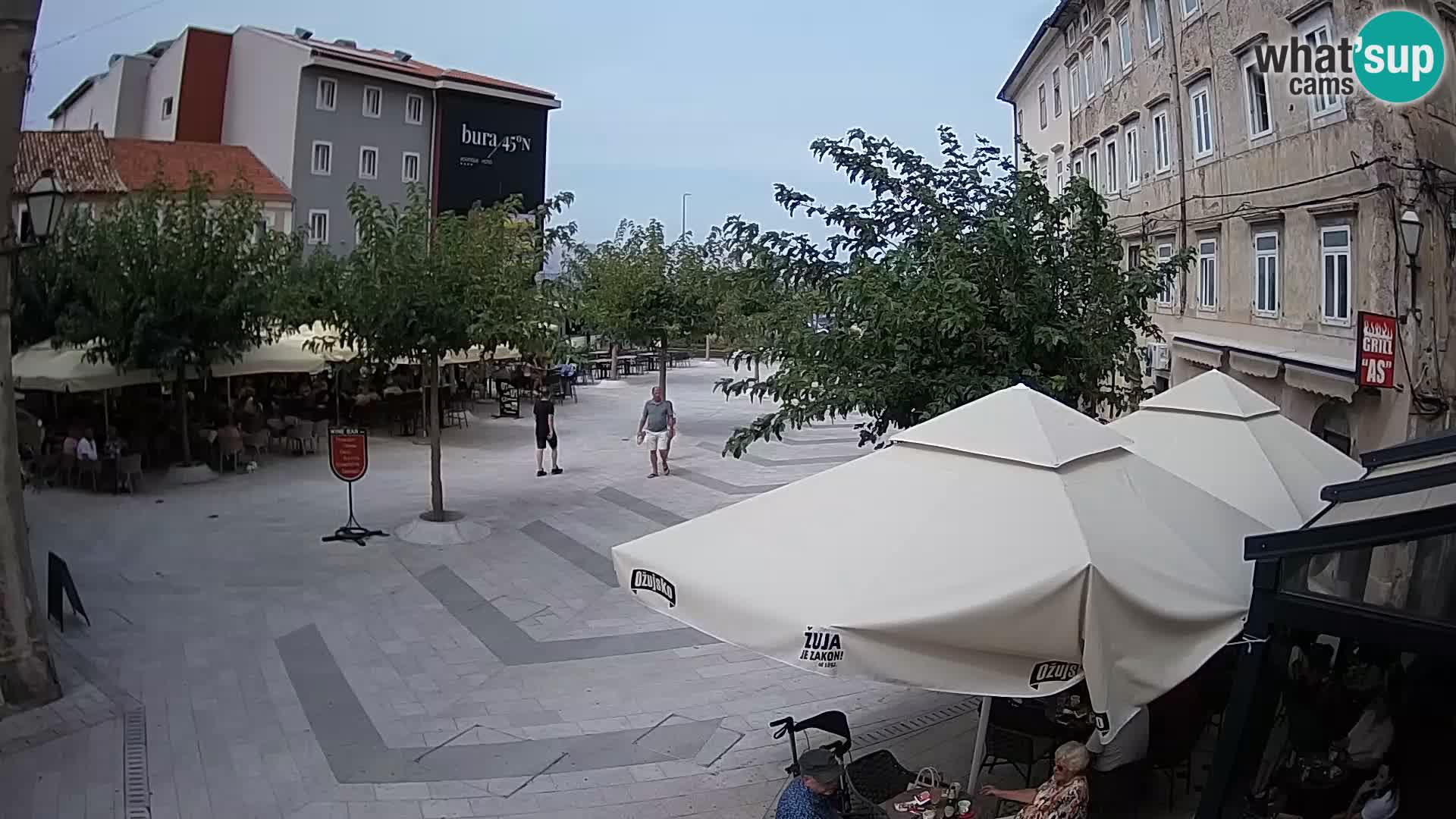 Zentrum der Stadt Senj – Pavlin platz – Live Cam Dalmatia