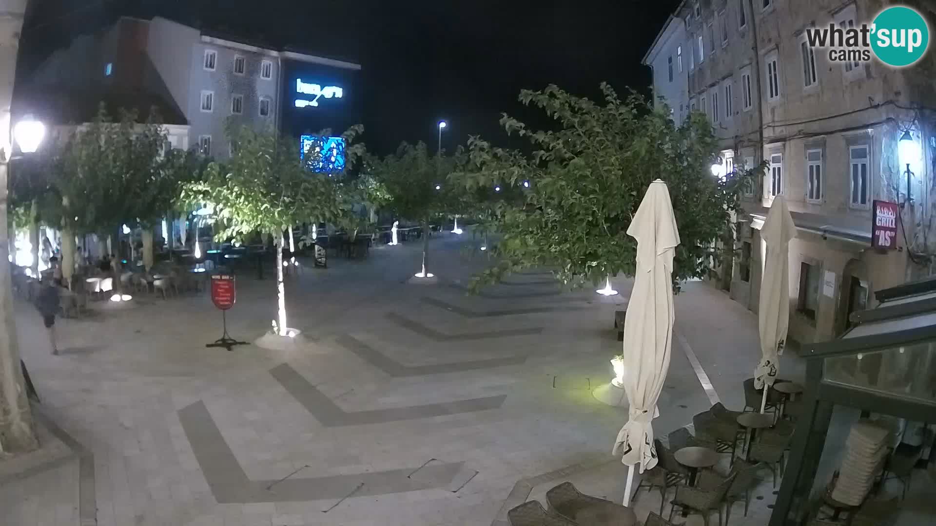 Centar grada Senja – Pavlinski trg – web kamere Dalmacija