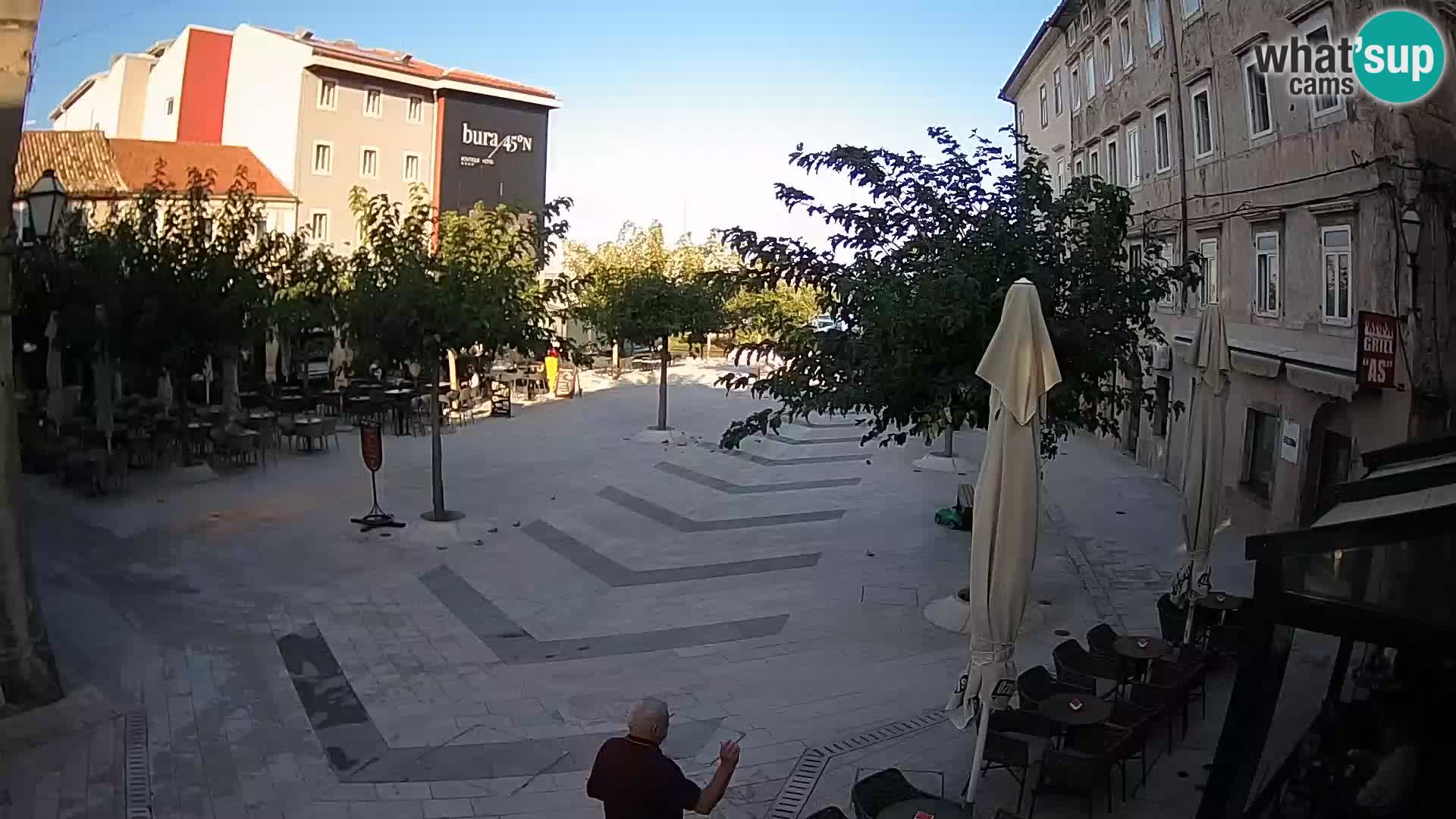 Center mesta Senj – Pavlinski trg – spletne kamere Dalmacija
