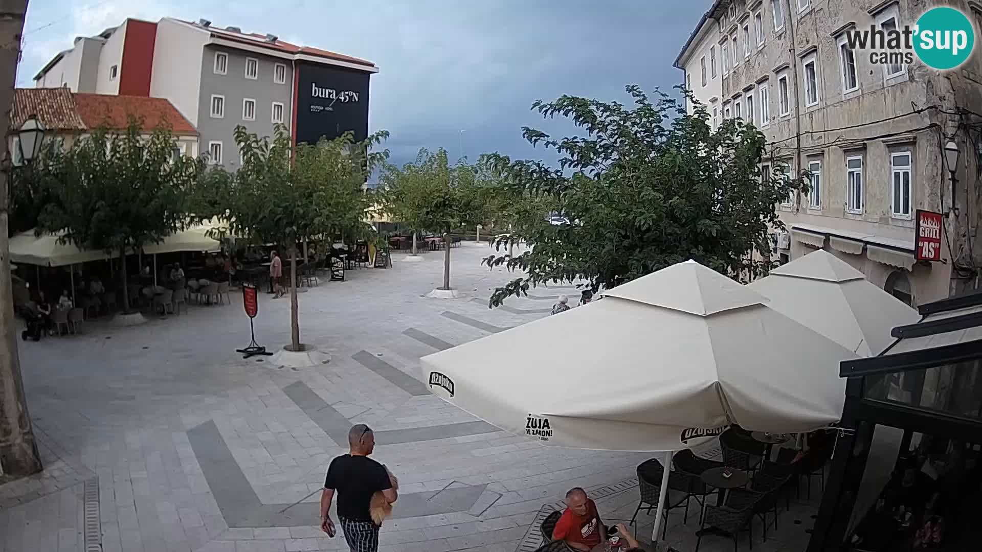 Centro de la ciudad de Senj – plaza Pavlin – Live Cam Dalmacia