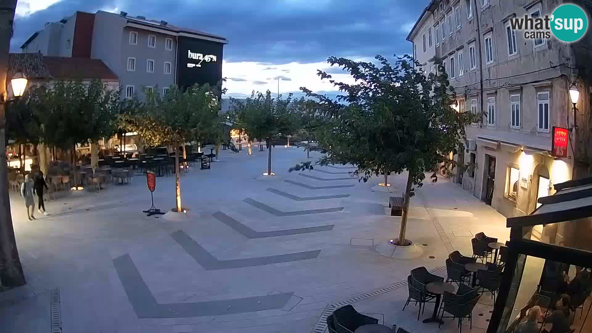 Zentrum der Stadt Senj – Pavlin platz – Live Cam Dalmatia