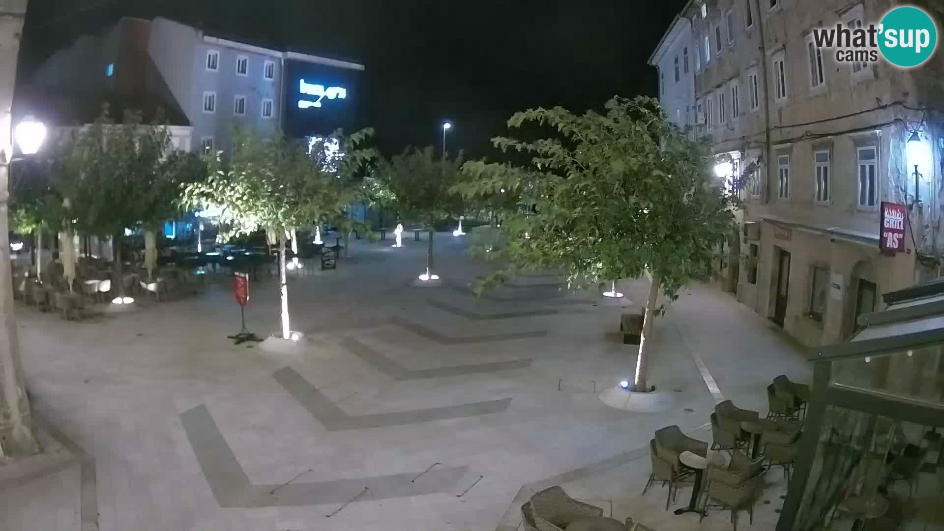 Center mesta Senj – Pavlinski trg – spletne kamere Dalmacija