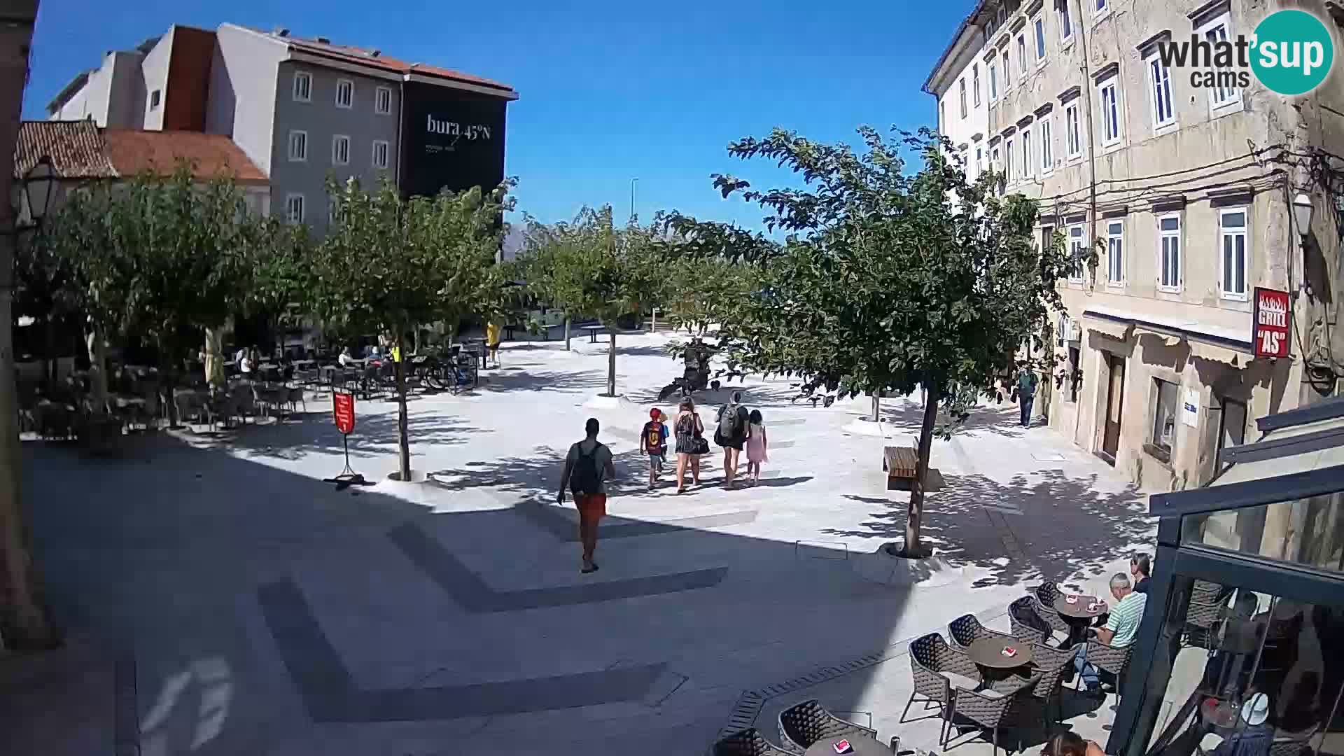 Zentrum der Stadt Senj – Pavlin platz – Live Cam Dalmatia
