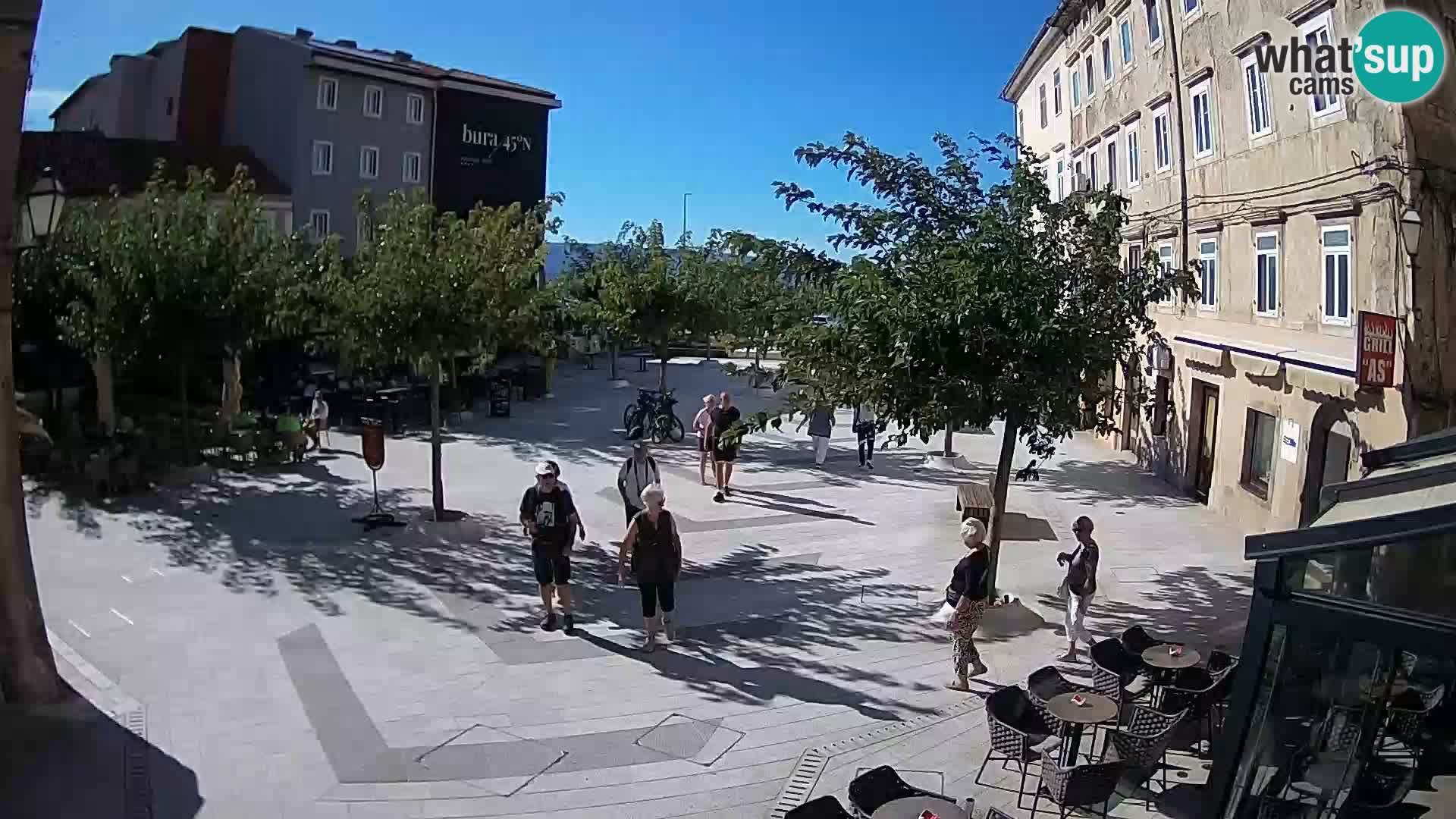 Zentrum der Stadt Senj – Pavlin platz – Live Cam Dalmatia