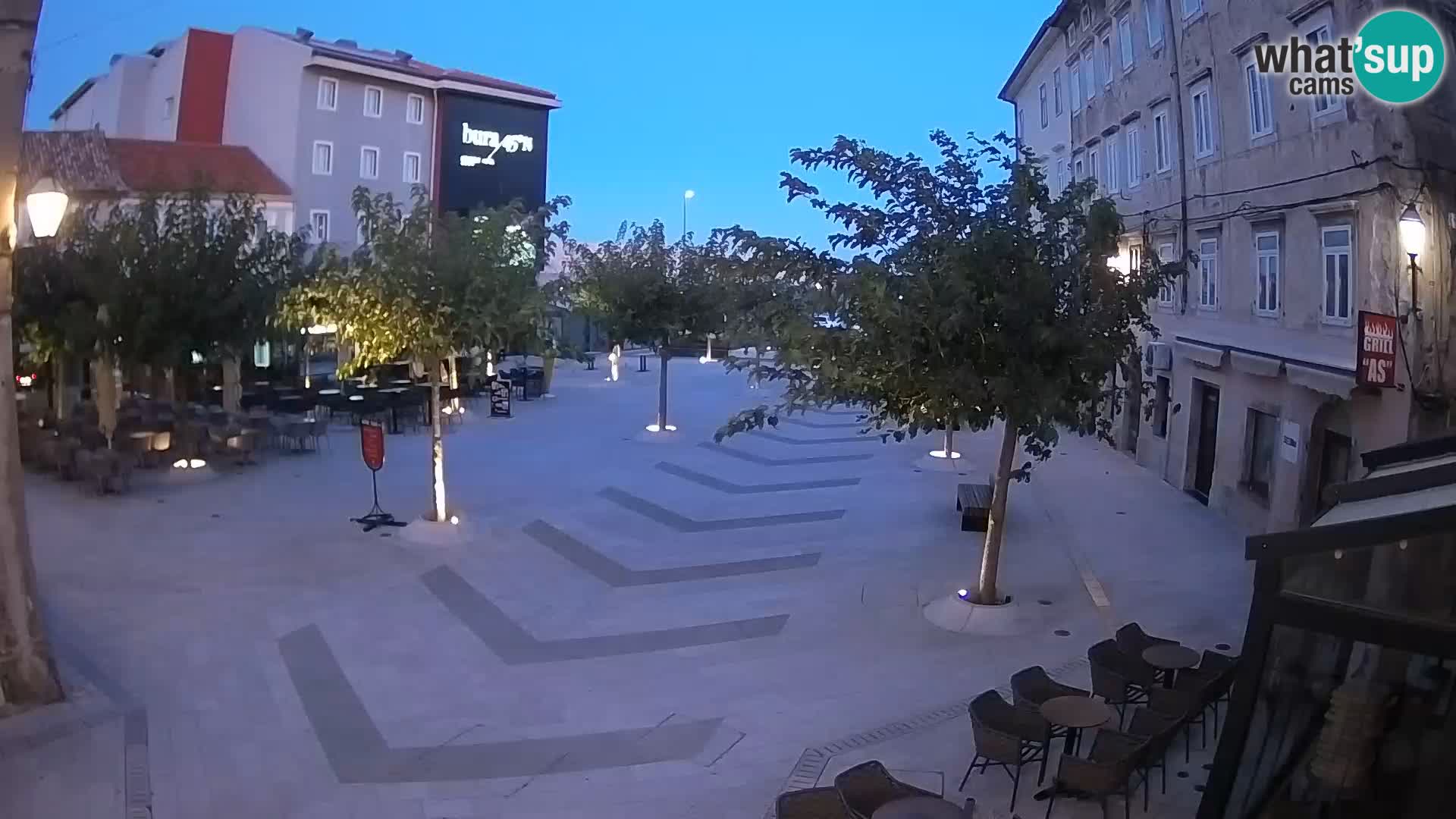 Zentrum der Stadt Senj – Pavlin platz – Live Cam Dalmatia