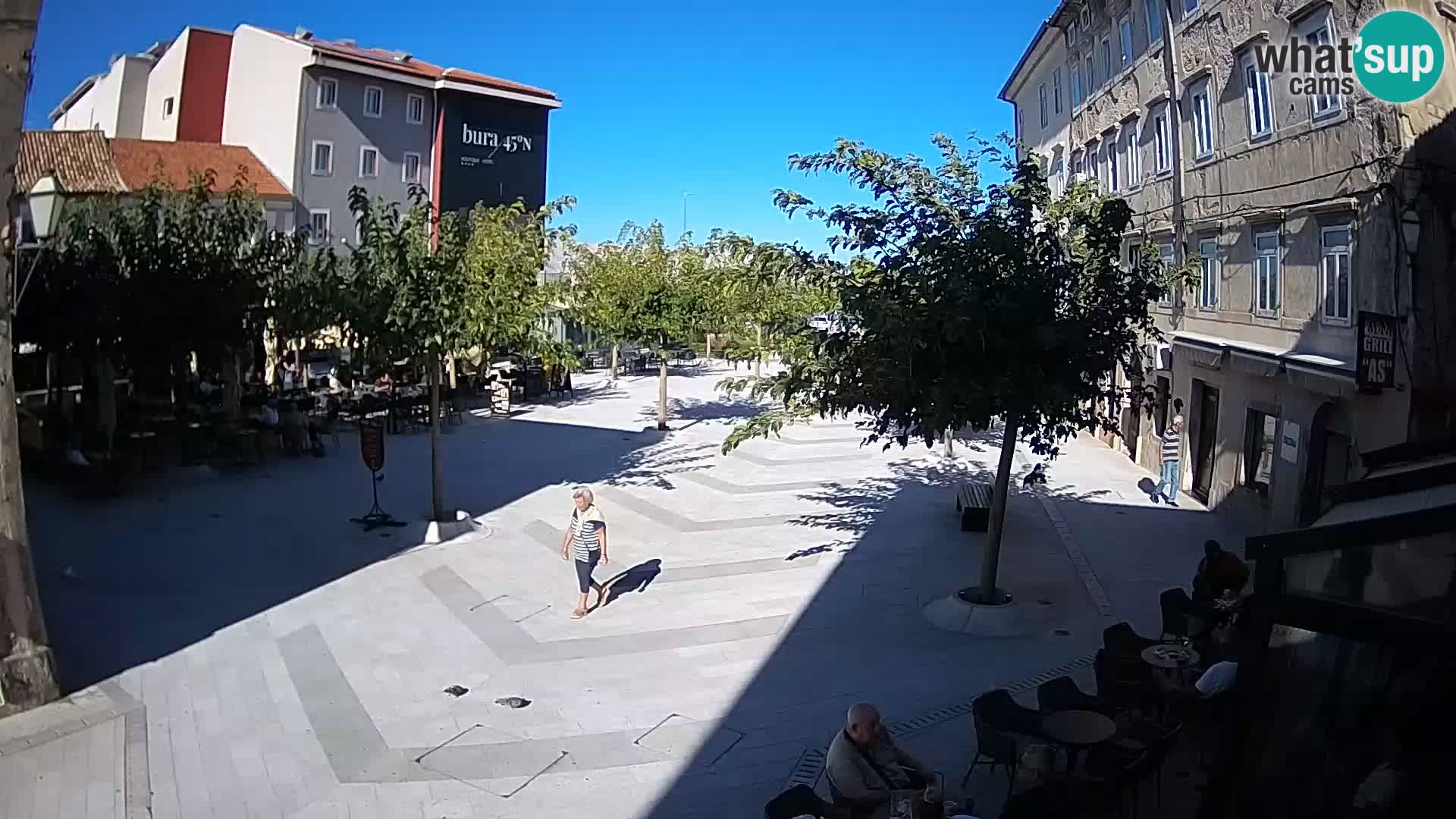 Center mesta Senj – Pavlinski trg – spletne kamere Dalmacija