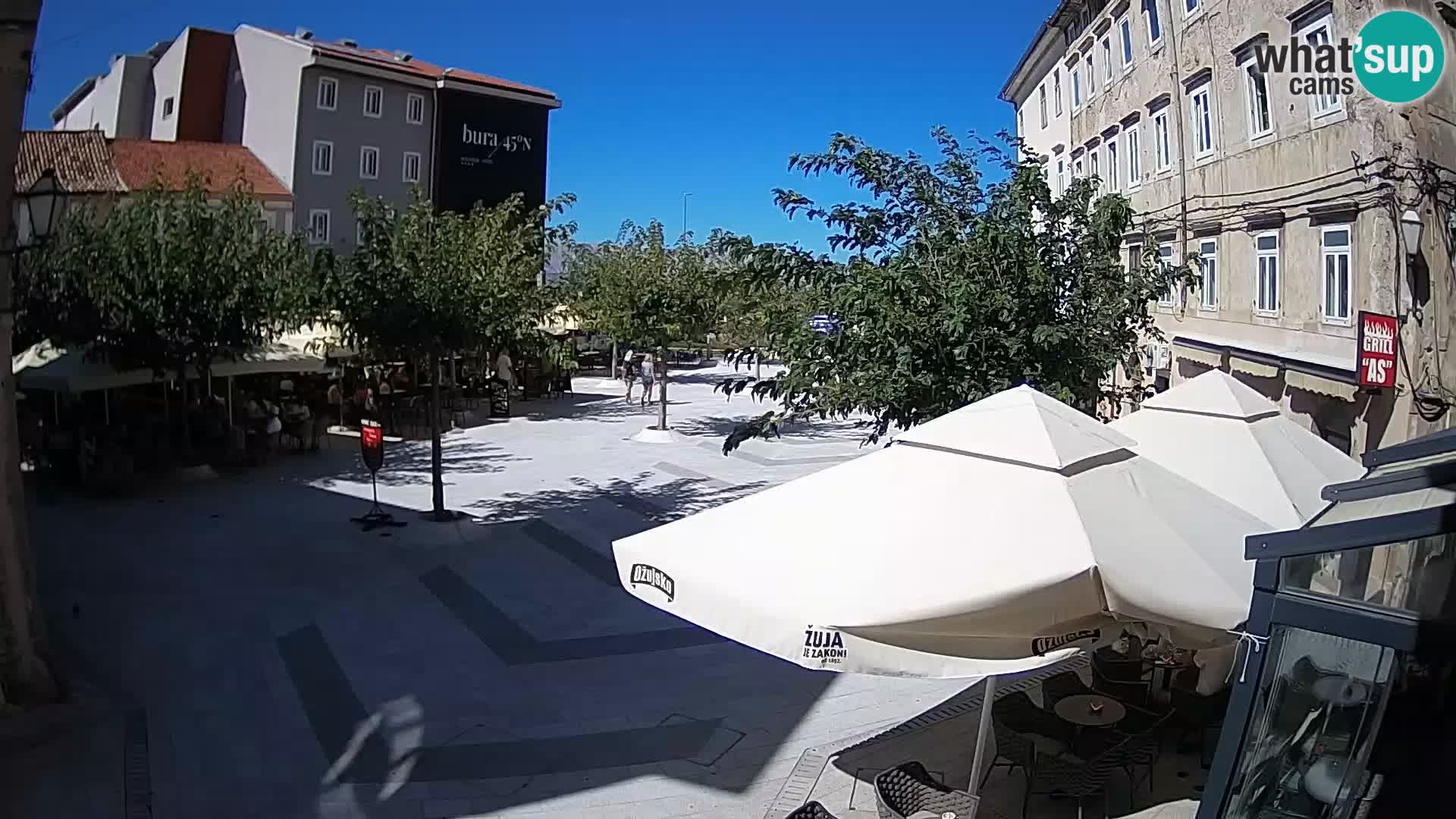 Zentrum der Stadt Senj – Pavlin platz – Live Cam Dalmatia