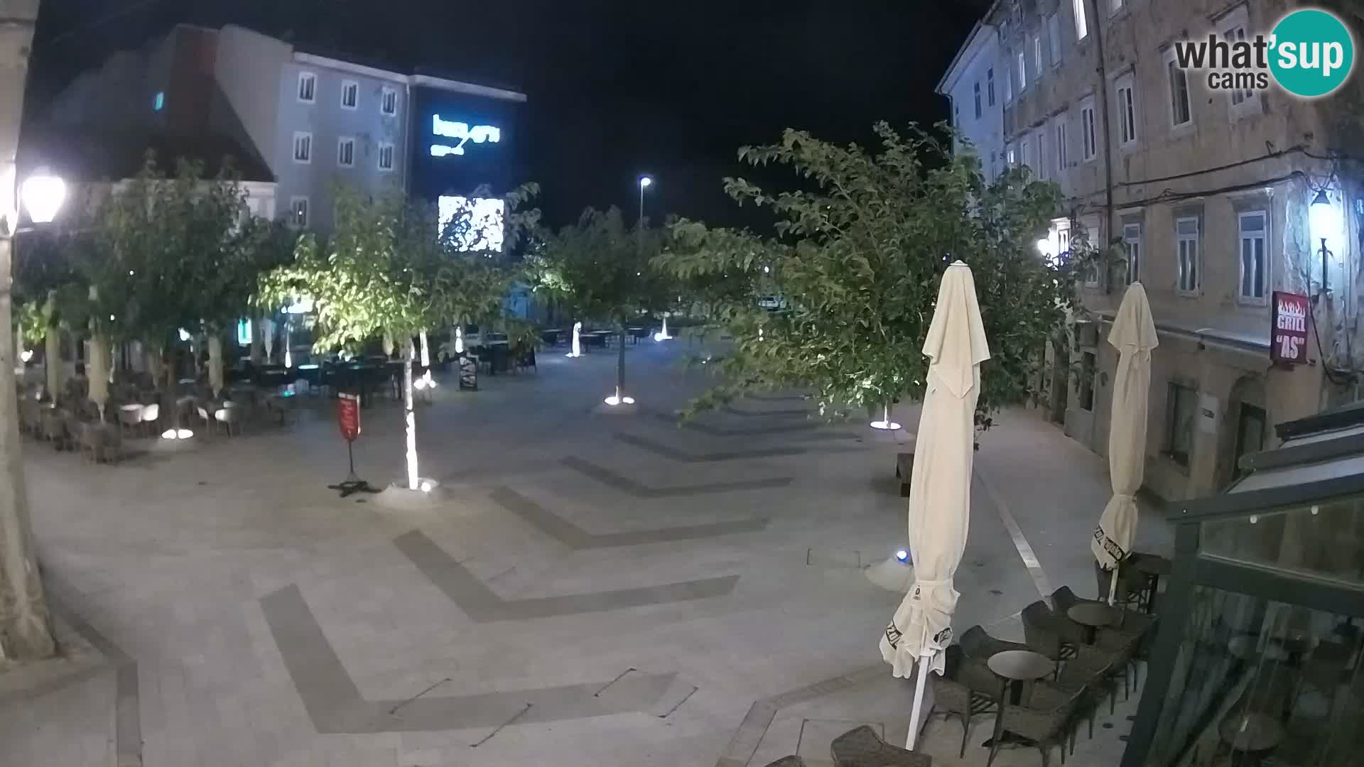 Center mesta Senj – Pavlinski trg – spletne kamere Dalmacija