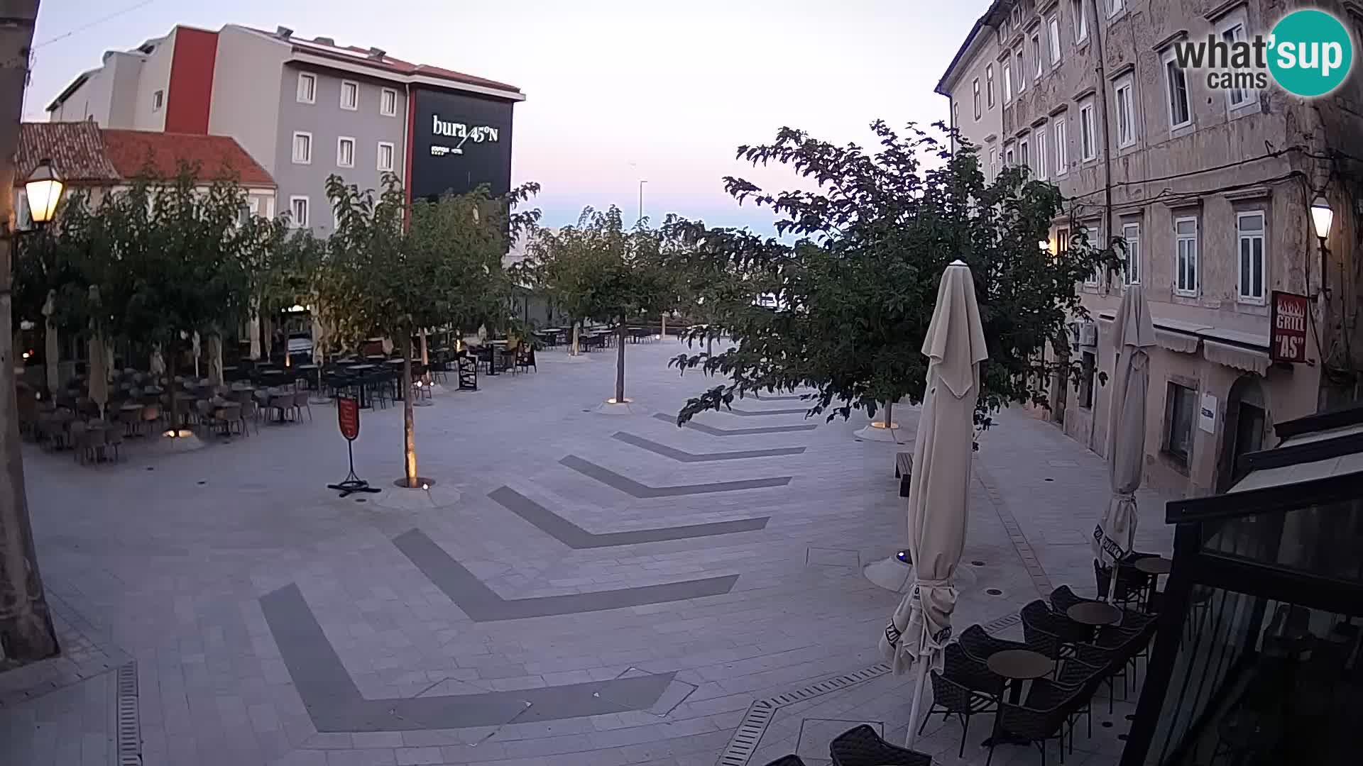 Zentrum der Stadt Senj – Pavlin platz – Live Cam Dalmatia