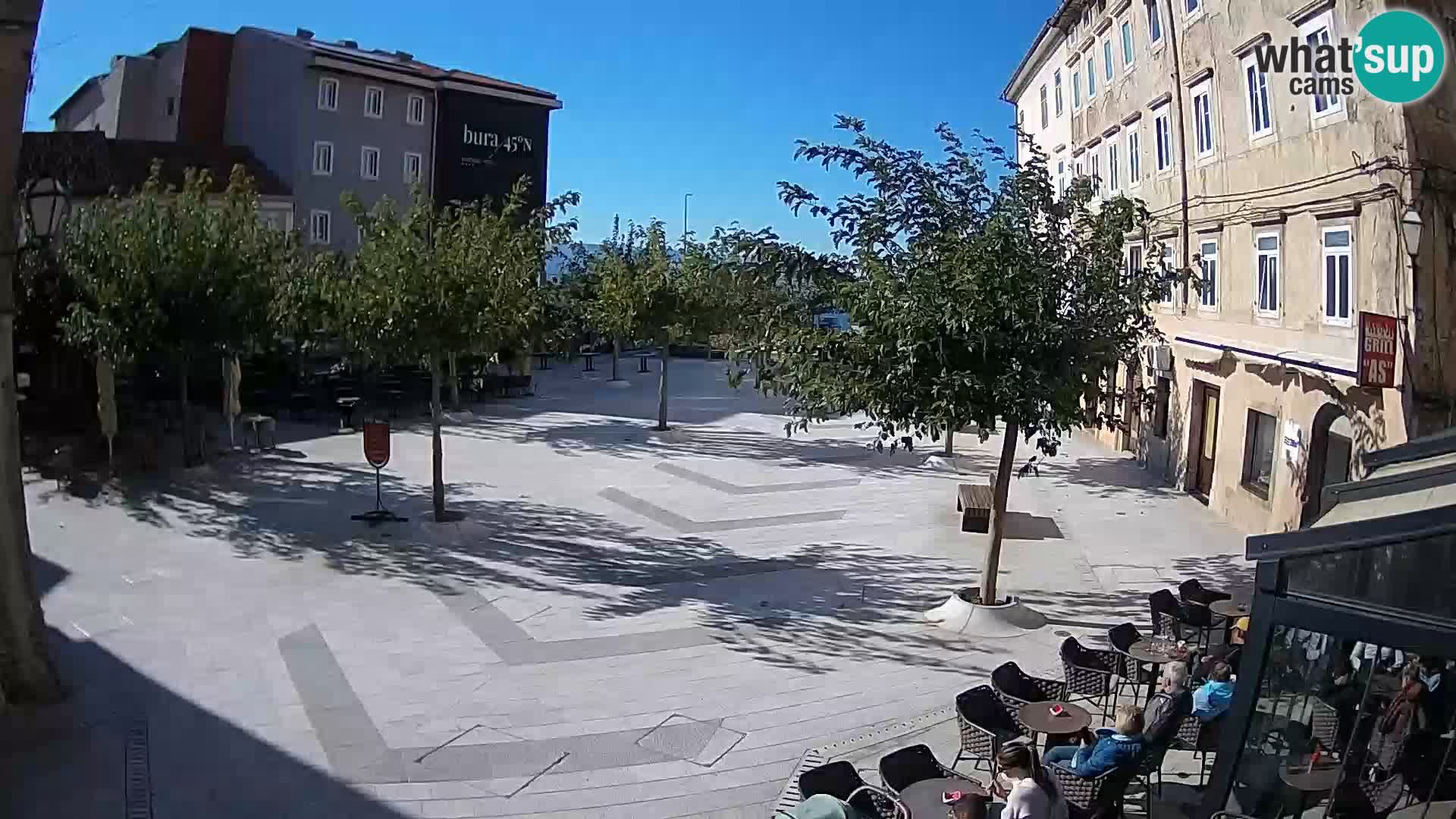 Zentrum der Stadt Senj – Pavlin platz – Live Cam Dalmatia