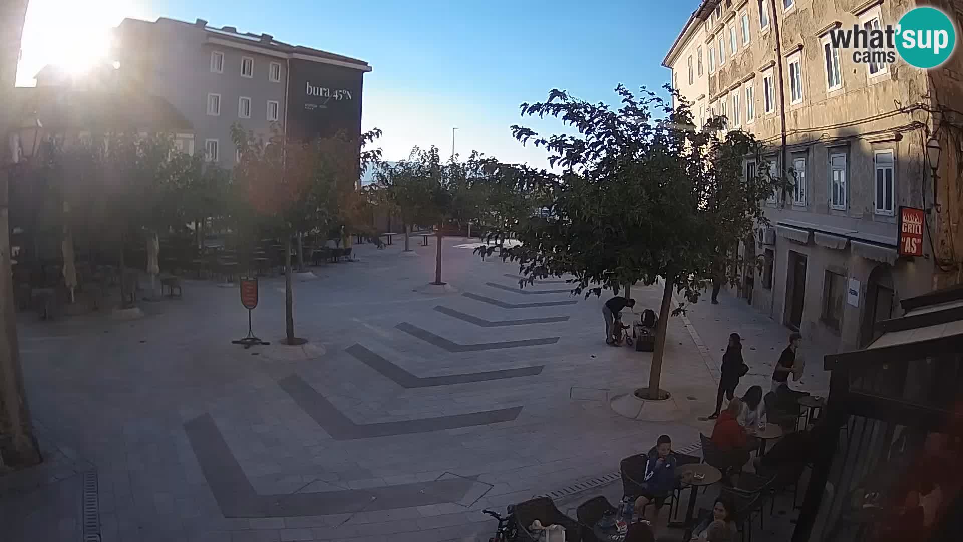 Zentrum der Stadt Senj – Pavlin platz – Live Cam Dalmatia