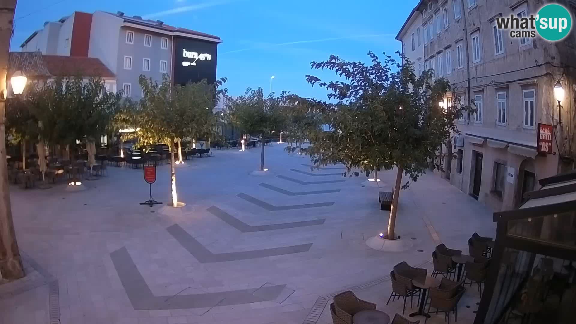 Center mesta Senj – Pavlinski trg – spletne kamere Dalmacija