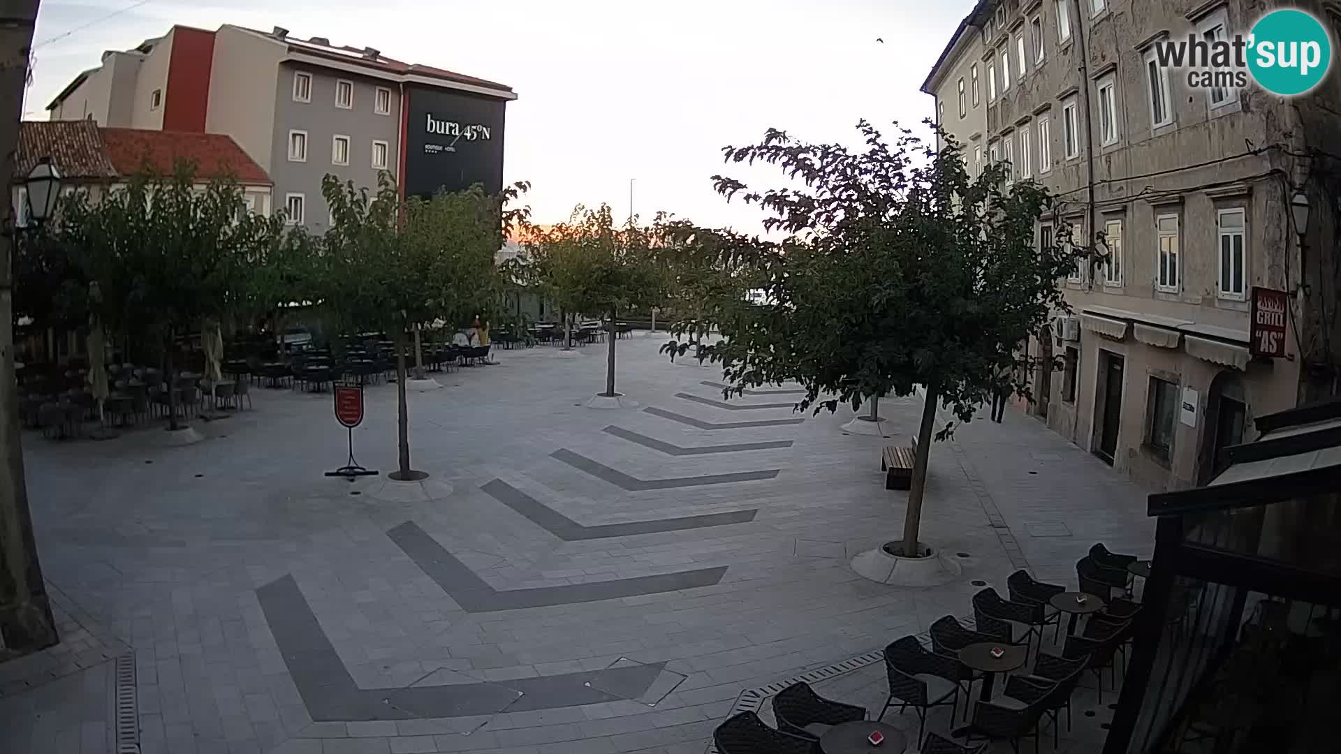 Centro de la ciudad de Senj – plaza Pavlin – Live Cam Dalmacia