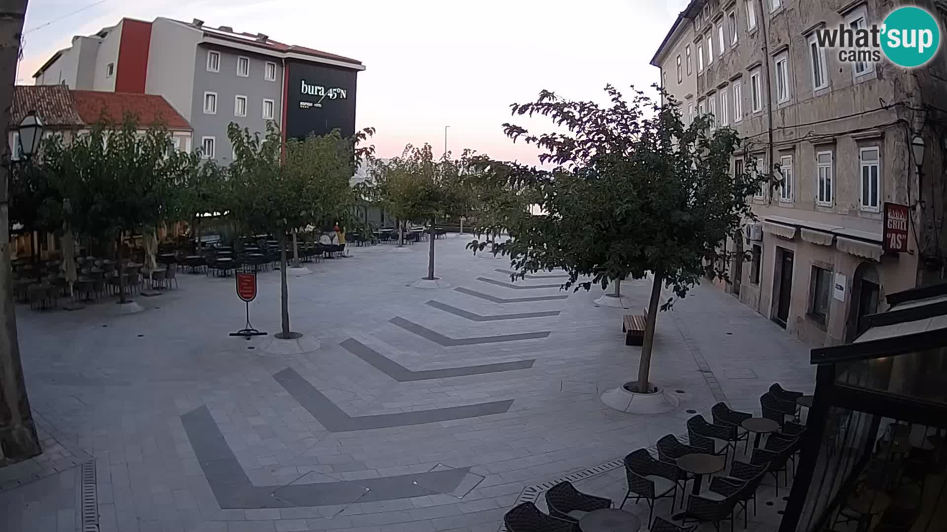 Centro de la ciudad de Senj – plaza Pavlin – Live Cam Dalmacia