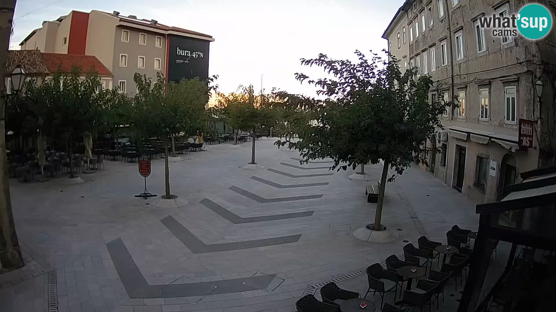 Centro de la ciudad de Senj – plaza Pavlin – Live Cam Dalmacia